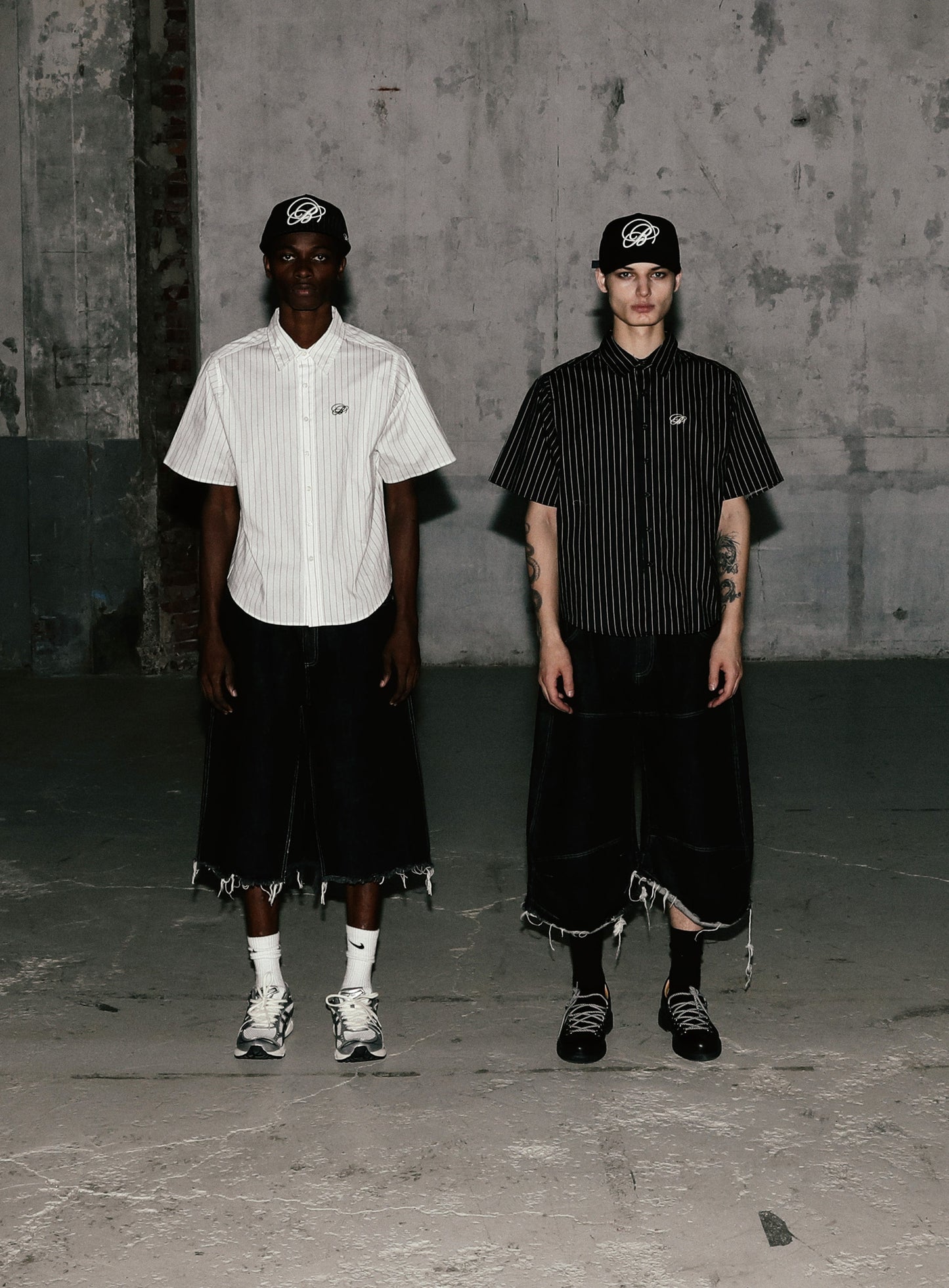 Dark Classic Short Sleeve Shirt - White/Striped