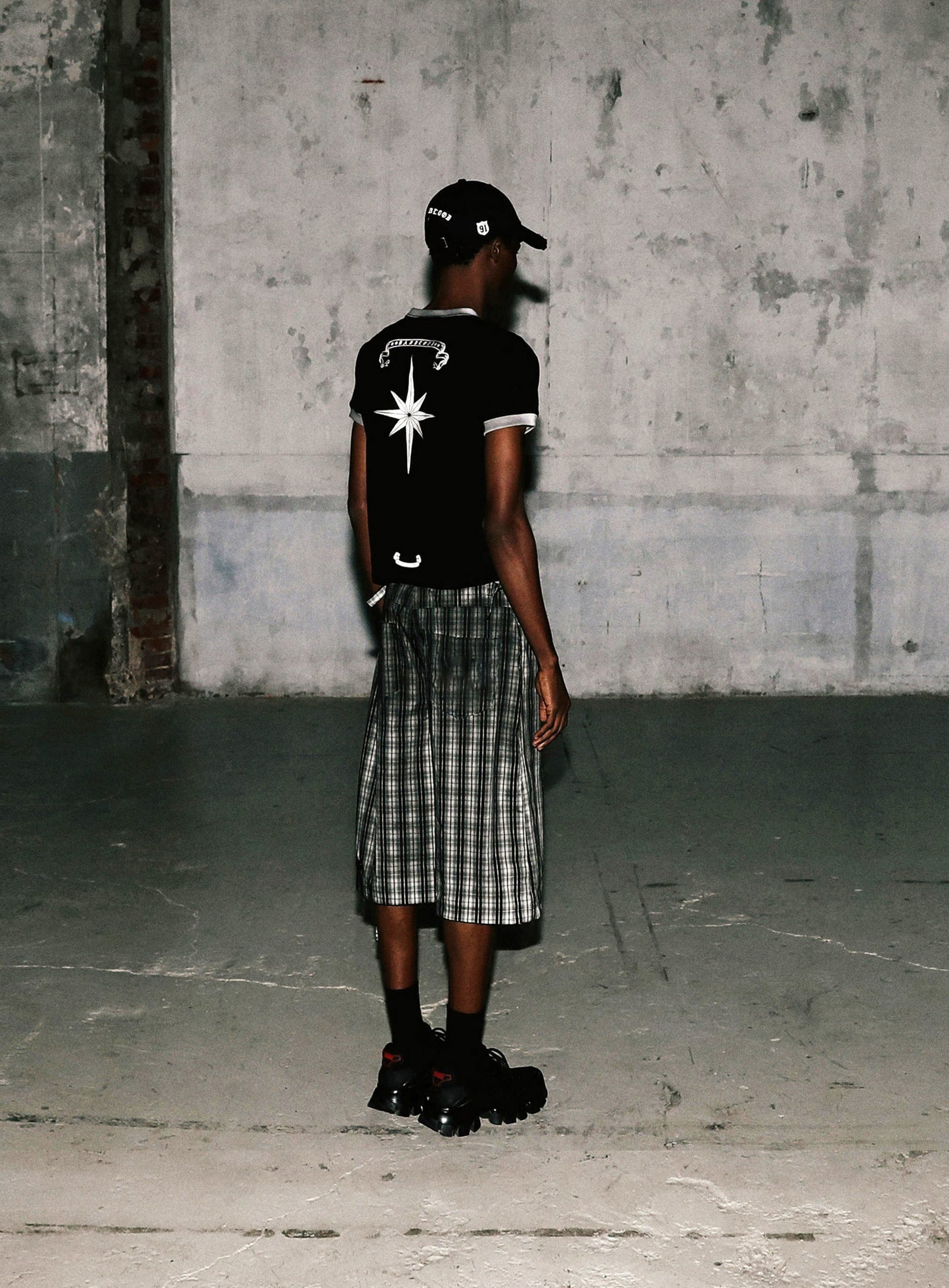 Cosmo Graphic Bermuda Pants - White Check