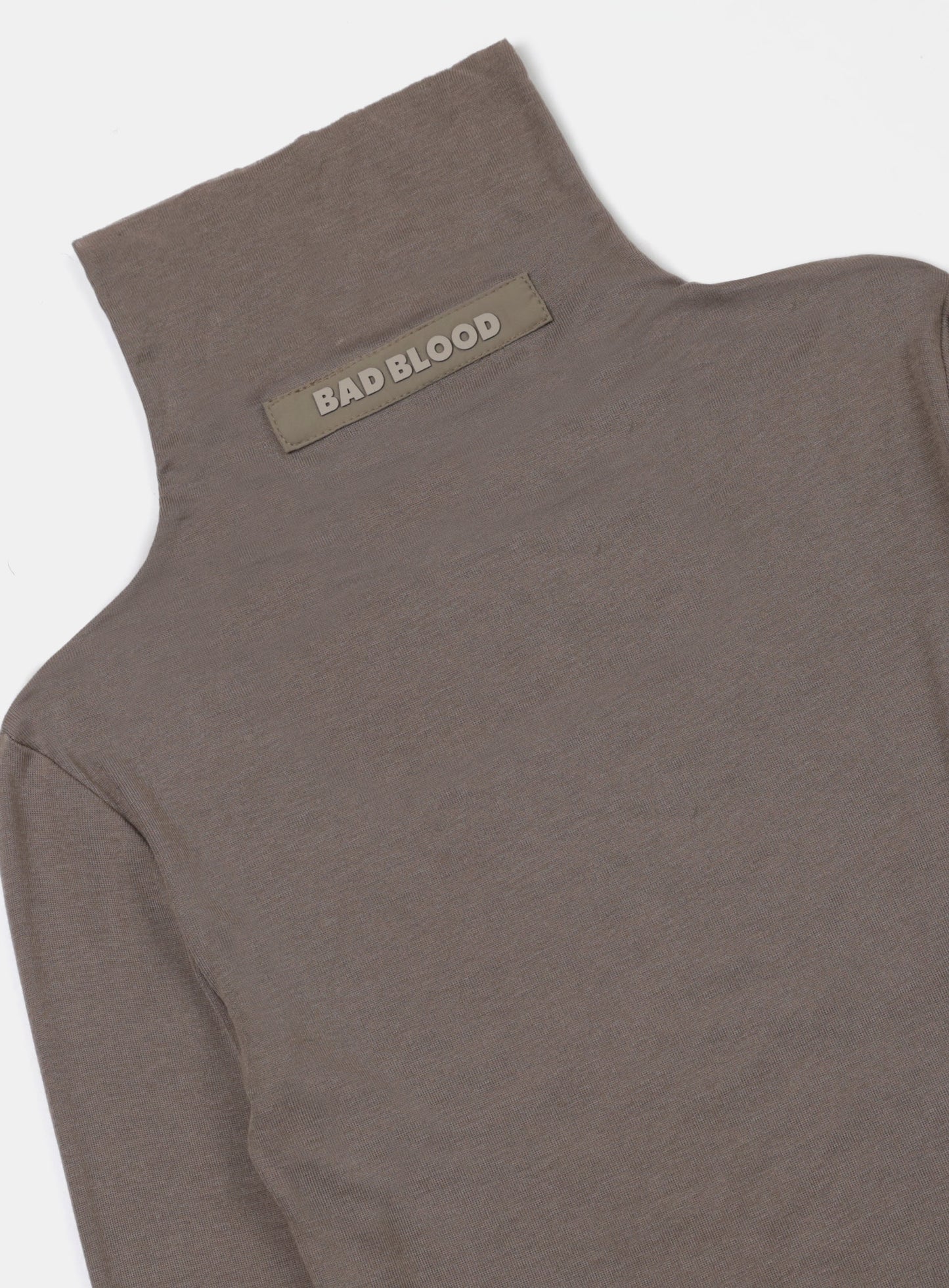 Beyond Soft Light Rollneck Long Sleeve - Tobacco