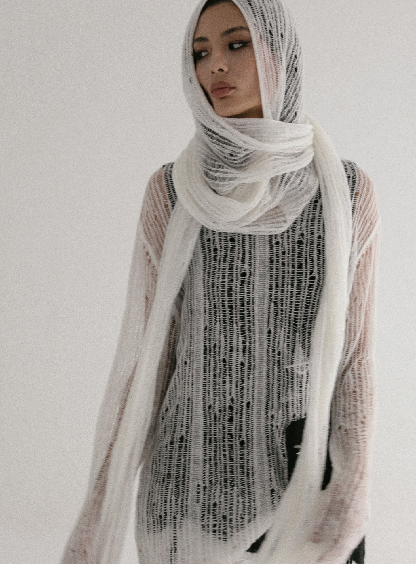 Ripped knit hooded sweater - Ivory