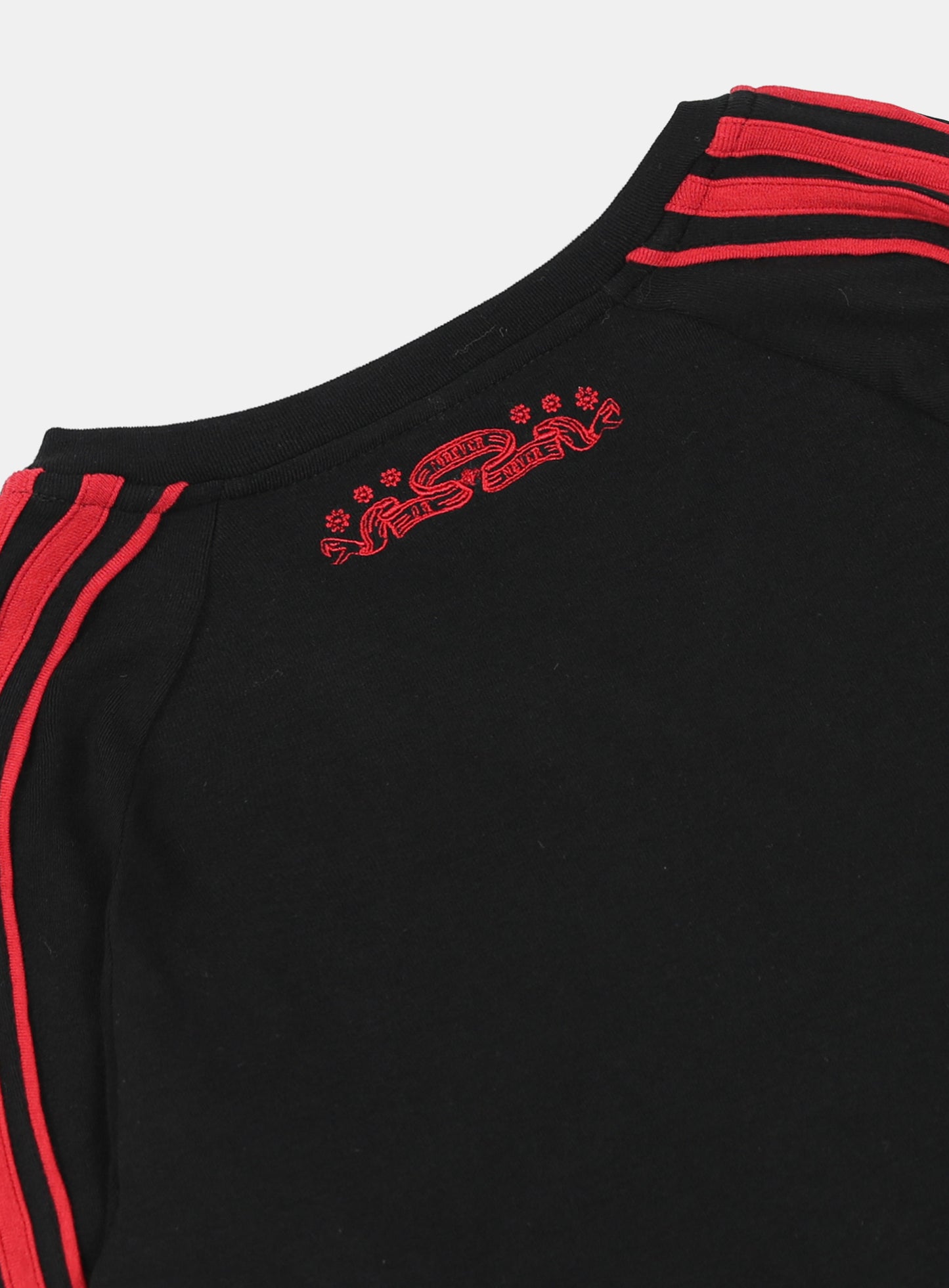 Mystic Capsule V-Neck Long Sleeve - Black