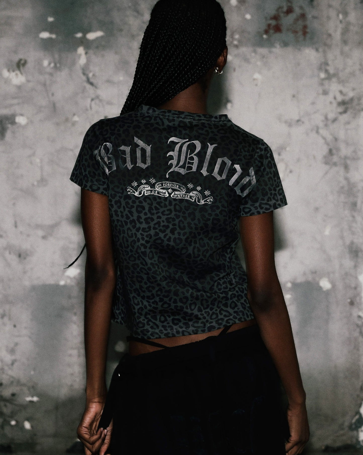 Crack Print T-Shirt - Black Leopard