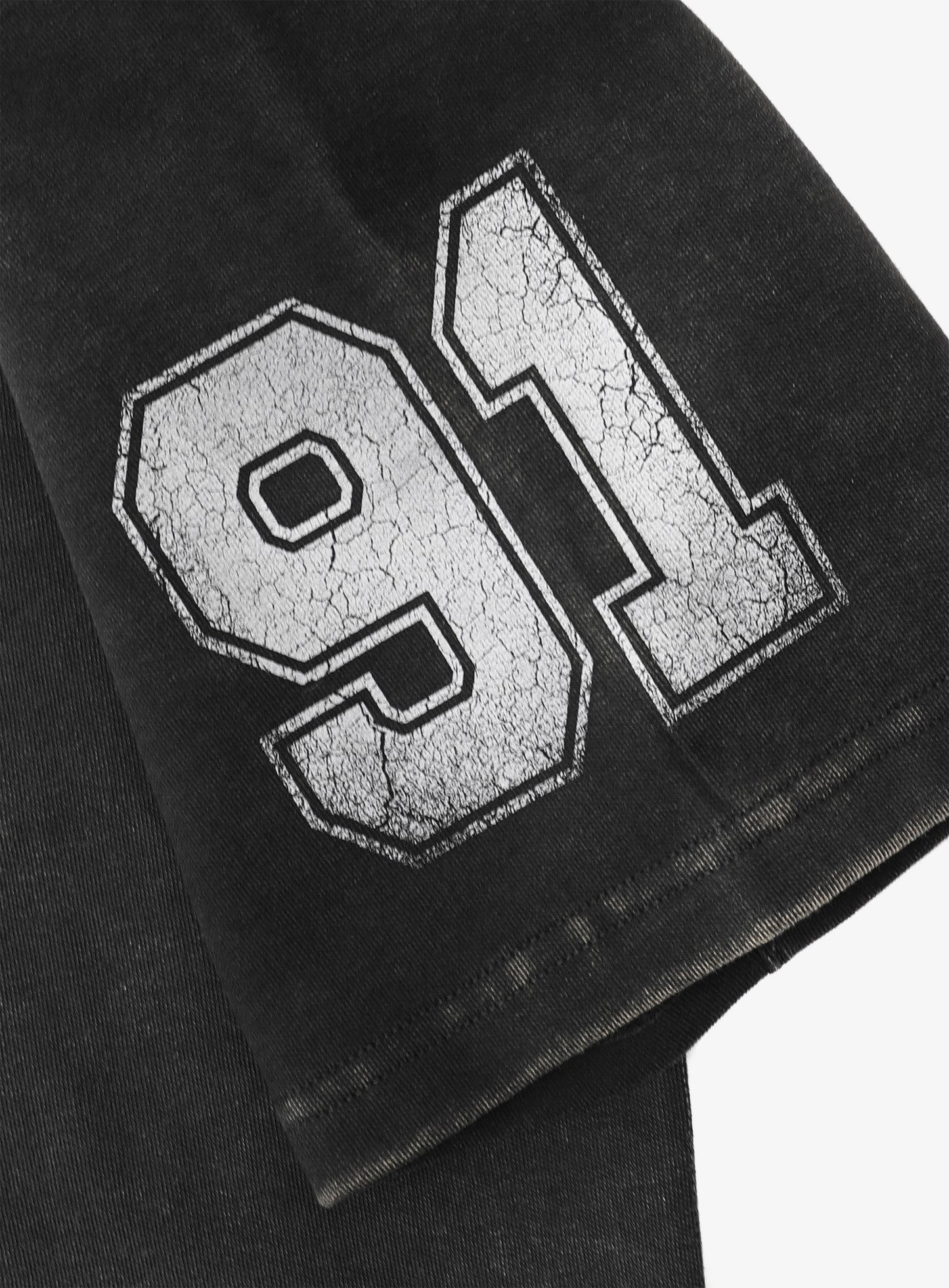 91 Crack Print V-Neck T-Shirt - Black