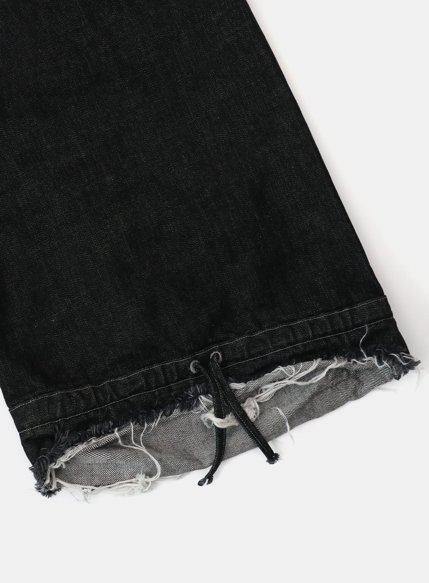 Cosmo Patch Convex Bermuda Pants - Black