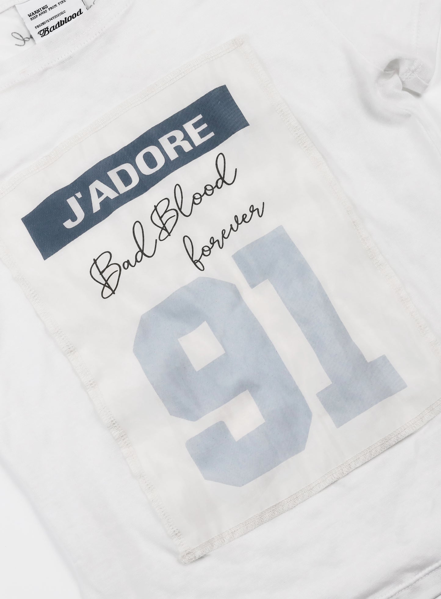 Jadore T-shirt - White/Powder Blue