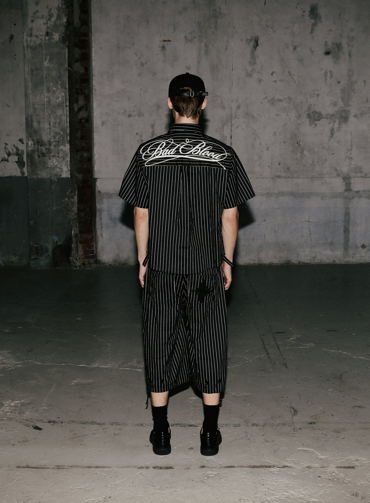 Dark Classic Short Sleeve Shirt - Black/Striped