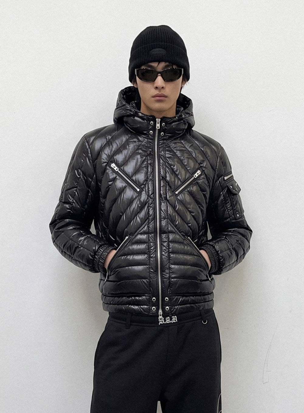 [﻿PREORDER] [w-jkt26-076] Chevron 321 Lightweight Hooded Puffer – Black