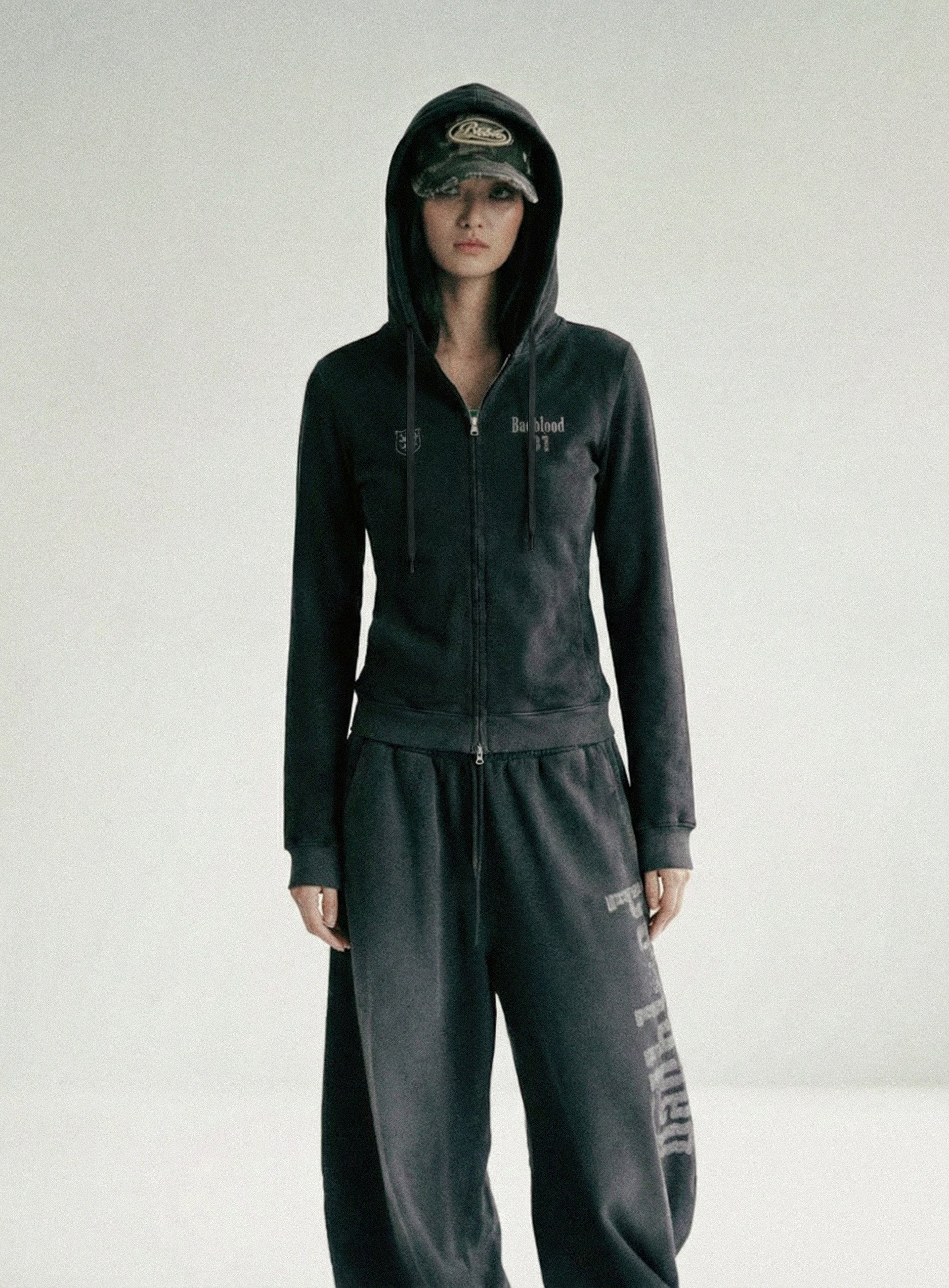 Sun Faded 2 Hooded Zip-Up - Black – BADBLOOD TAIWAN