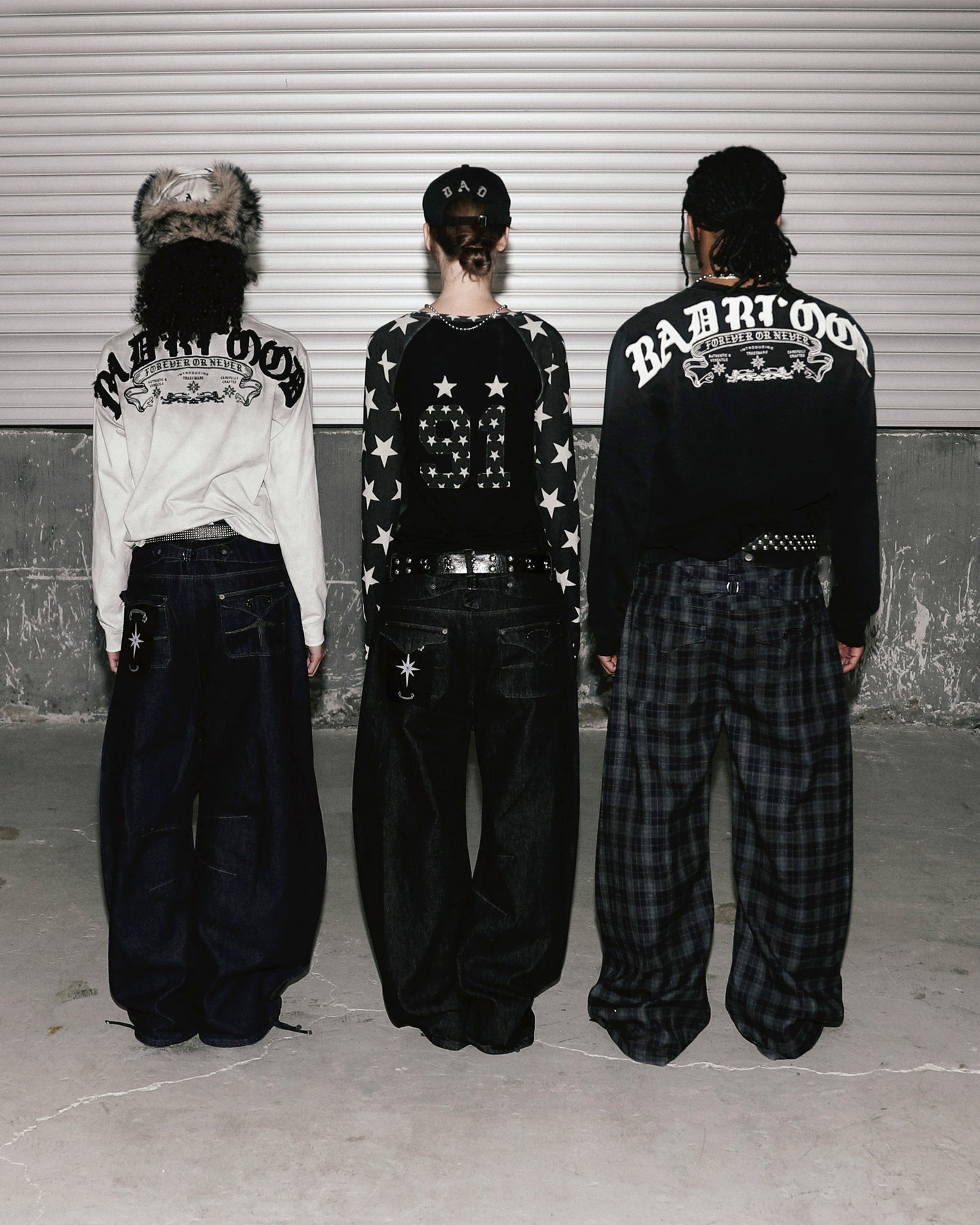 [w-tee25-196] Mystic Capsule Logo Patch Long Sleeve – White