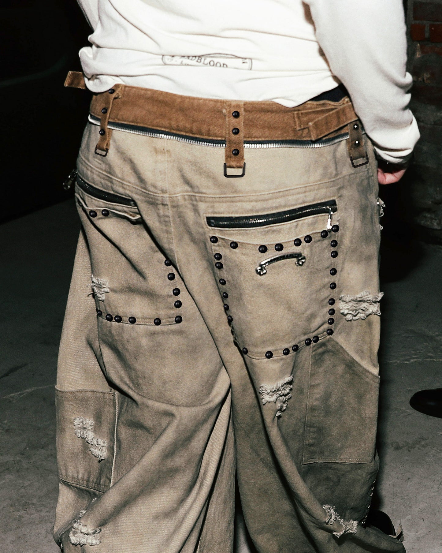 [w-pts25-081] Studded Carpenter Curved Pants - Beige