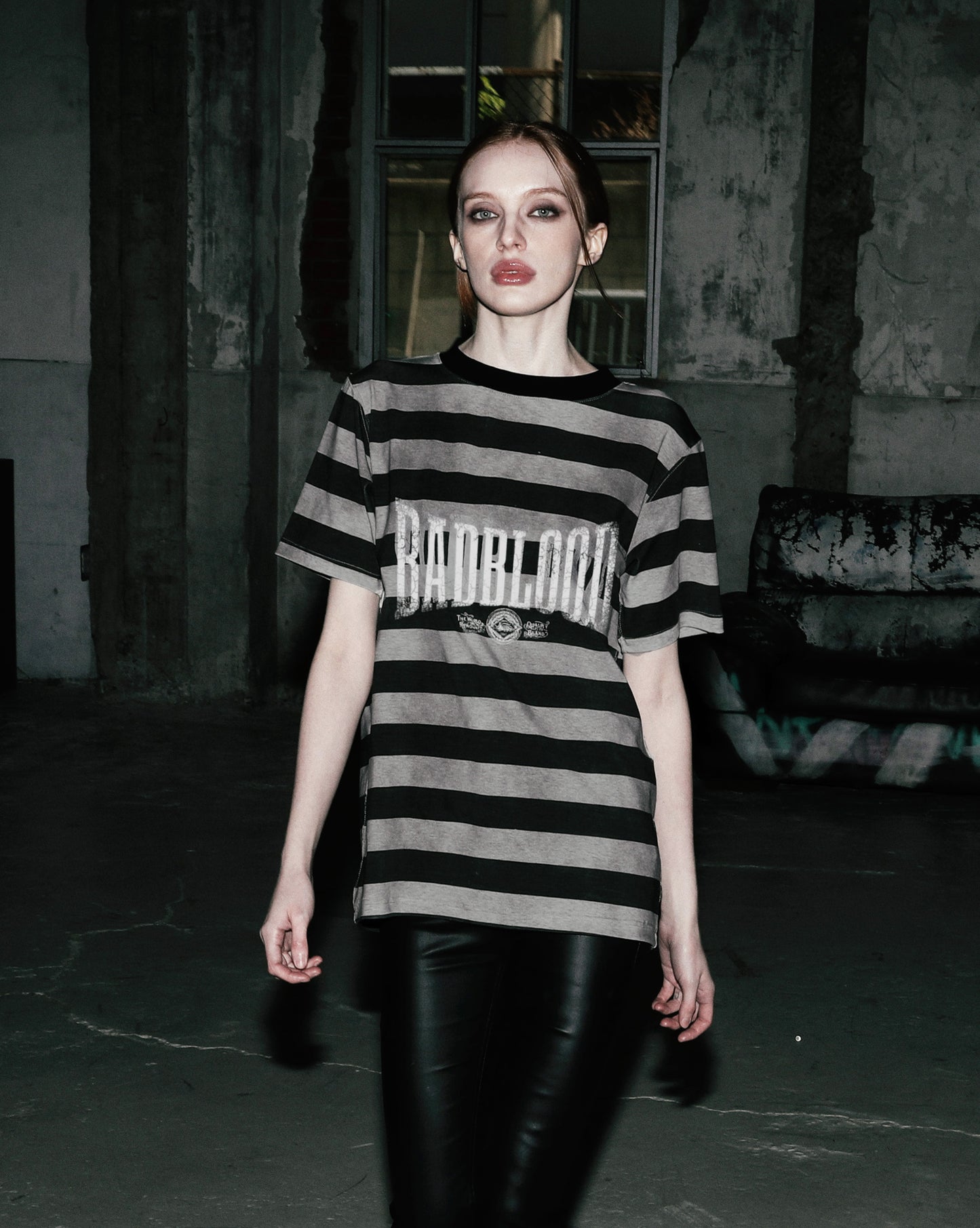 Curved Logo Dusty Stripe T-Shirt - Black/Grey