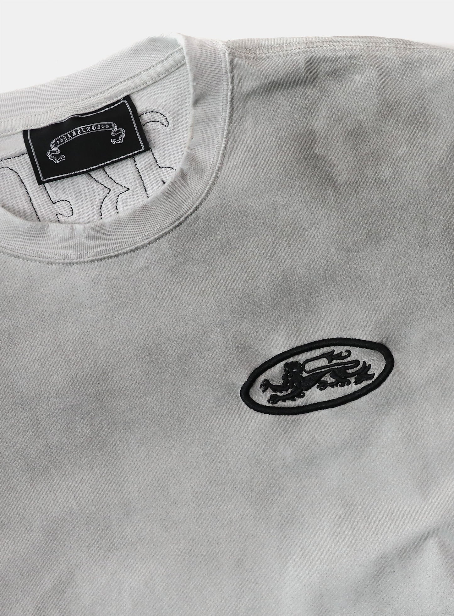 [w-tee25-196] Mystic Capsule Logo Patch Long Sleeve – White