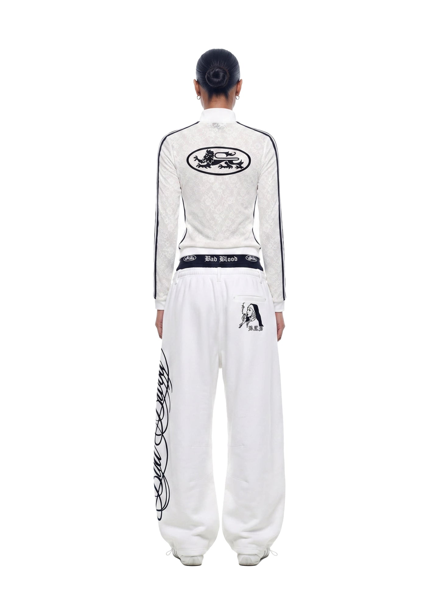 [w-jkt26-063] Mystic lace Track Zip-Up - White