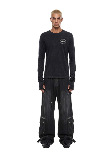 [w-tww26-275] T.M.V. UNCONTROLLED Long Sleeve1- Black