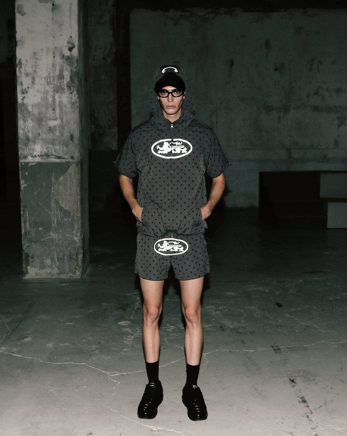 Mystic Nylon Reflective Short Sleeve Hooded Zip-Up - Charcoal Dot
