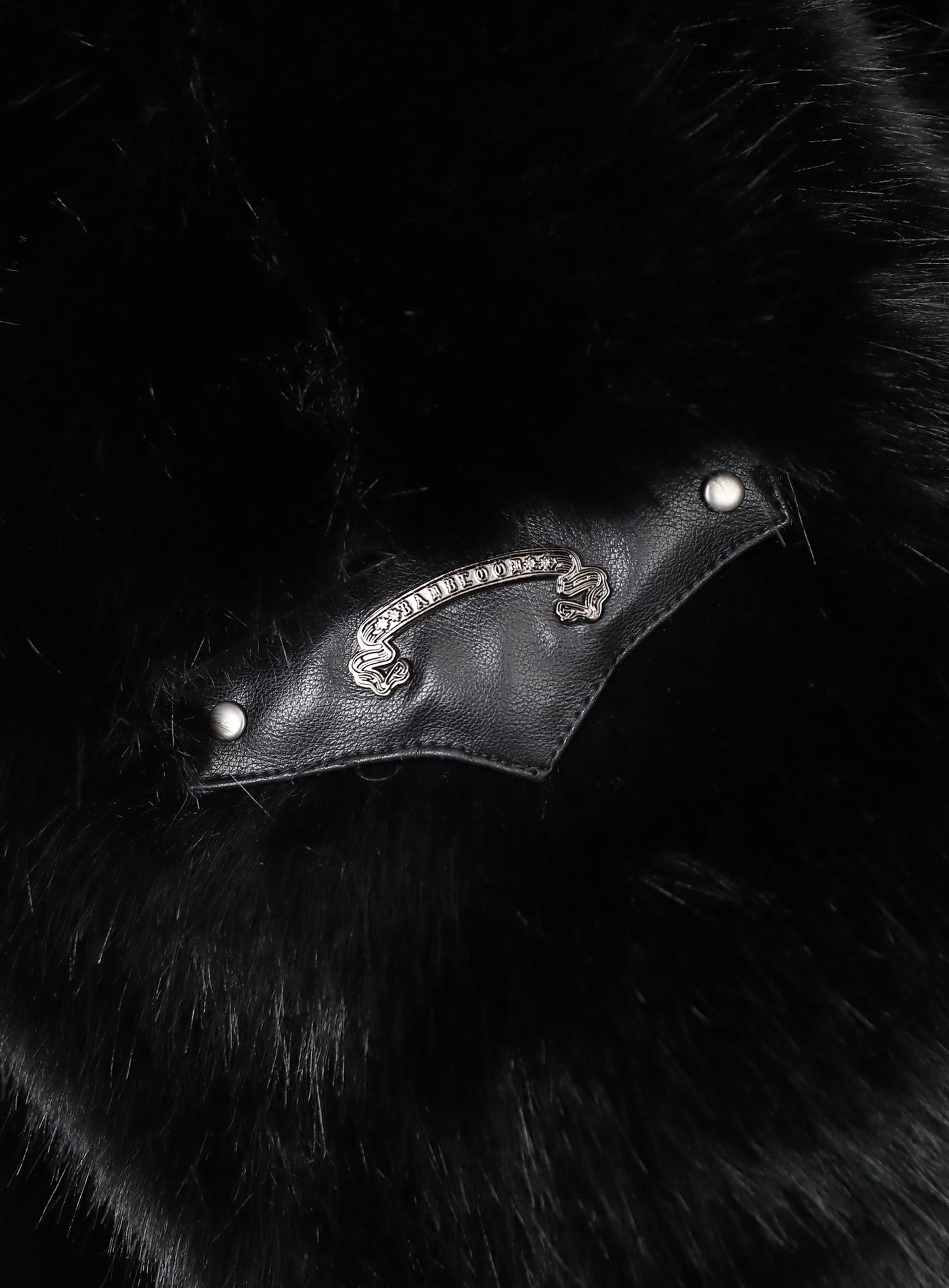 [w-jkt25-051] Viper81 Hooded Fur Jacket - Black