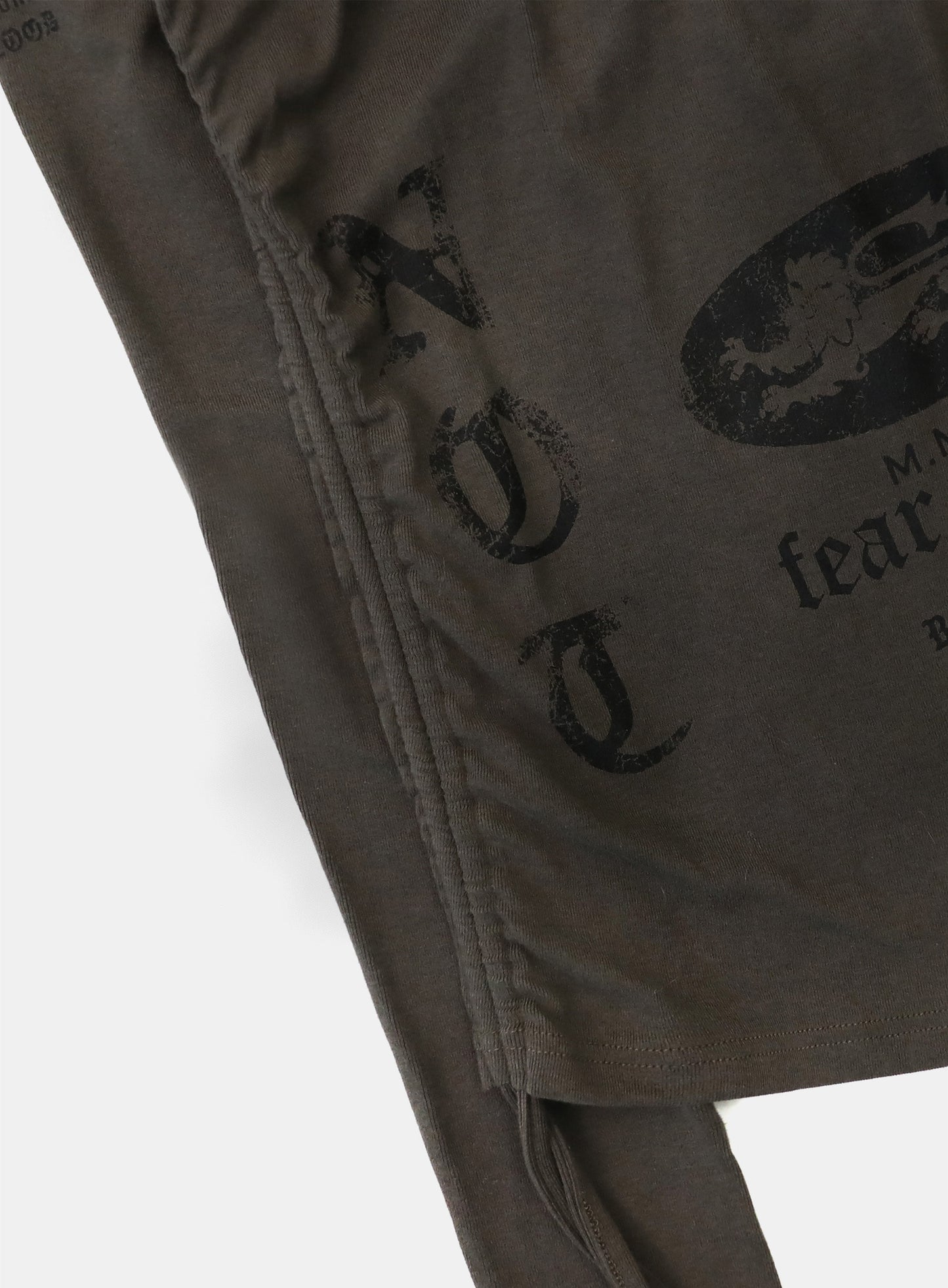 [w-hde25-088] PEACE NOT WAR Slim Cutout Hoodie - Charcoal