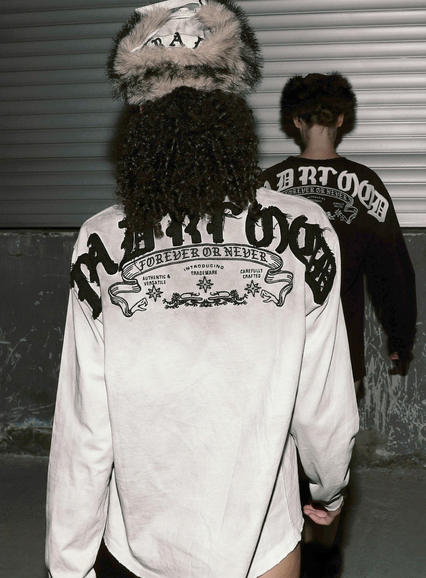 [w-tee25-196] Mystic Capsule Logo Patch Long Sleeve – White