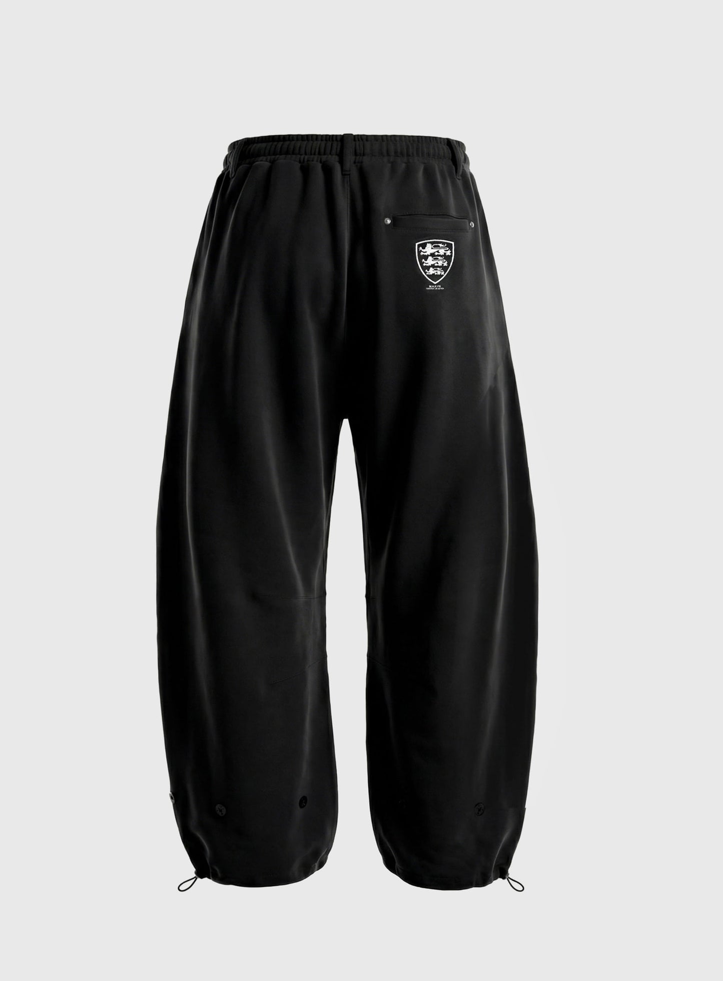 [w-pts26-061] Shield-M Semi-Curved Fit Joggers - Black