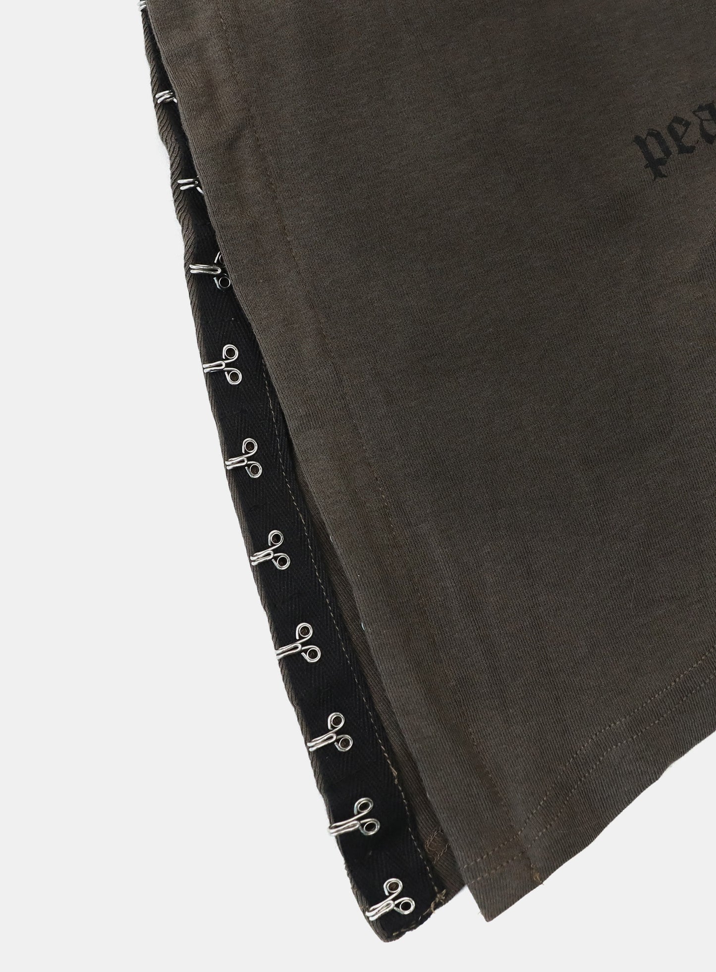 [w-hde25-088] PEACE NOT WAR Slim Cutout Hoodie - Charcoal