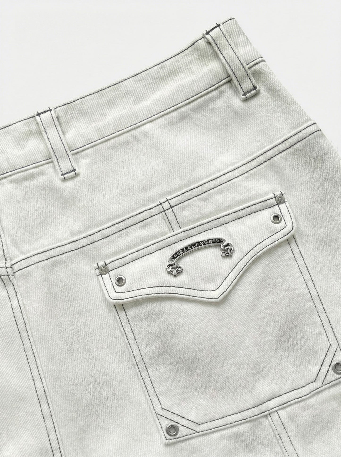 [w-pts26-066] Arc Curved Fit Cargo Pants - White