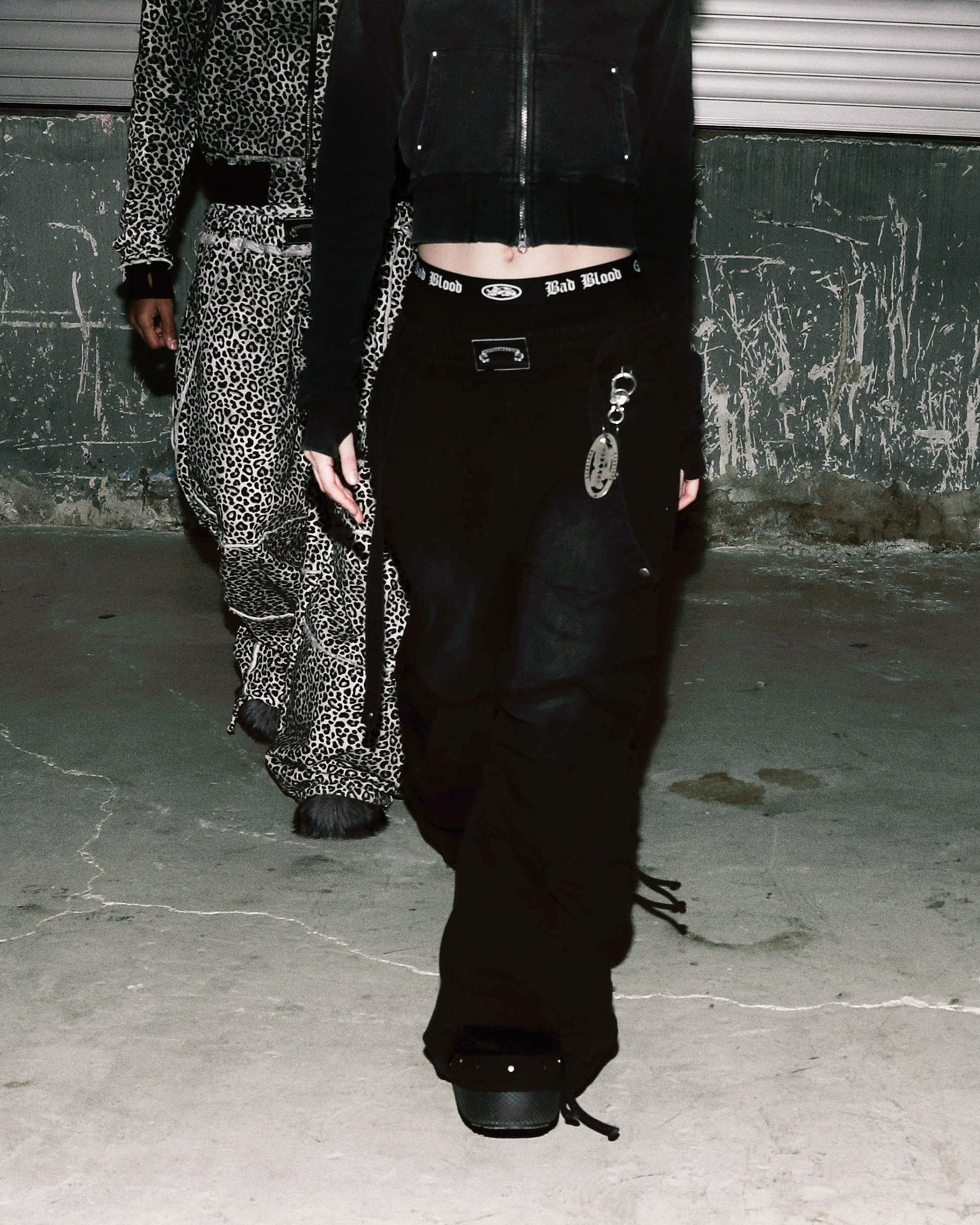 [w-pts25-096] Low Edge Convex Jogger - White Leopard