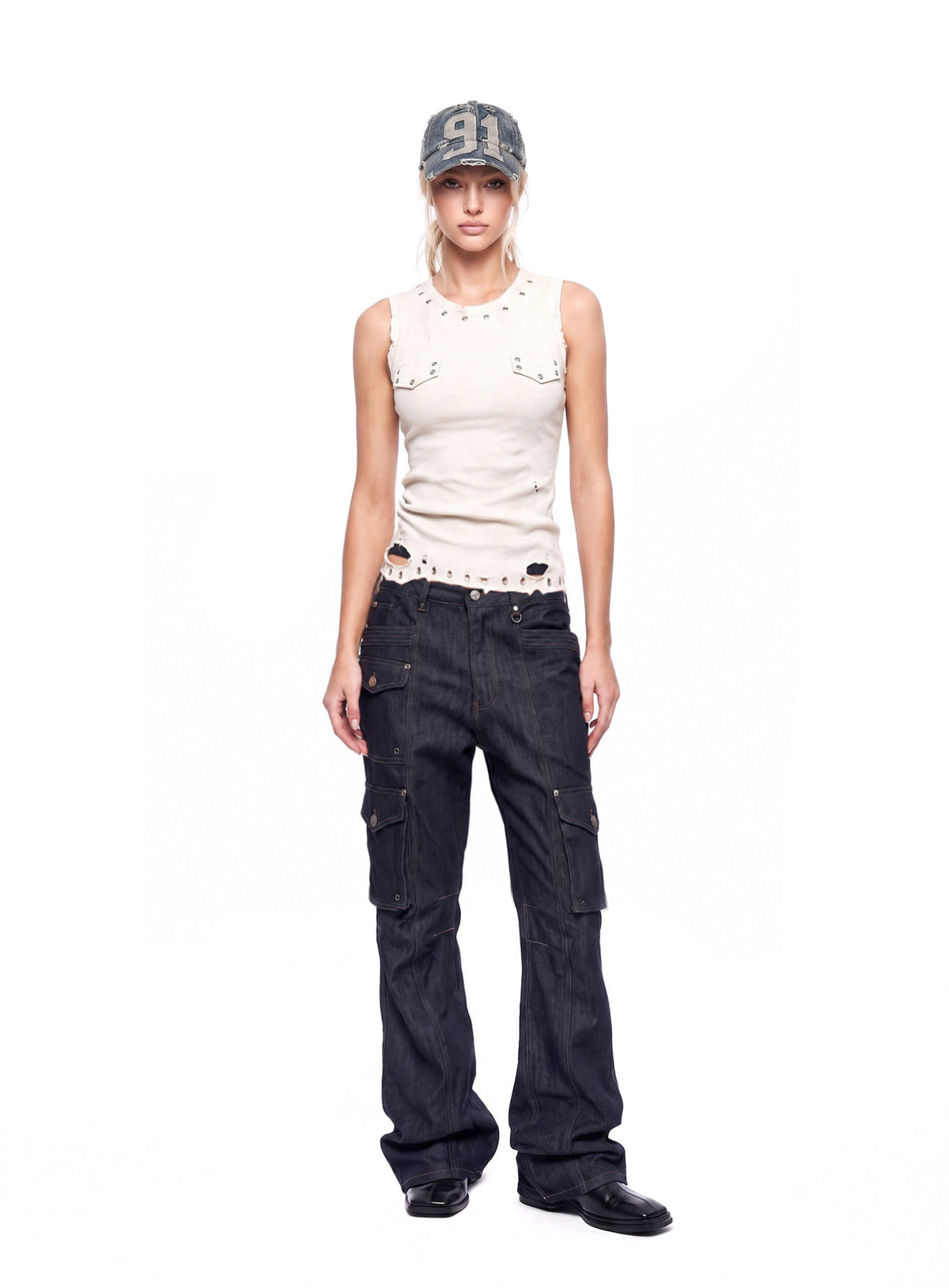 [w-tnk26-078] Raven Destroyed Eyelet Tank - White