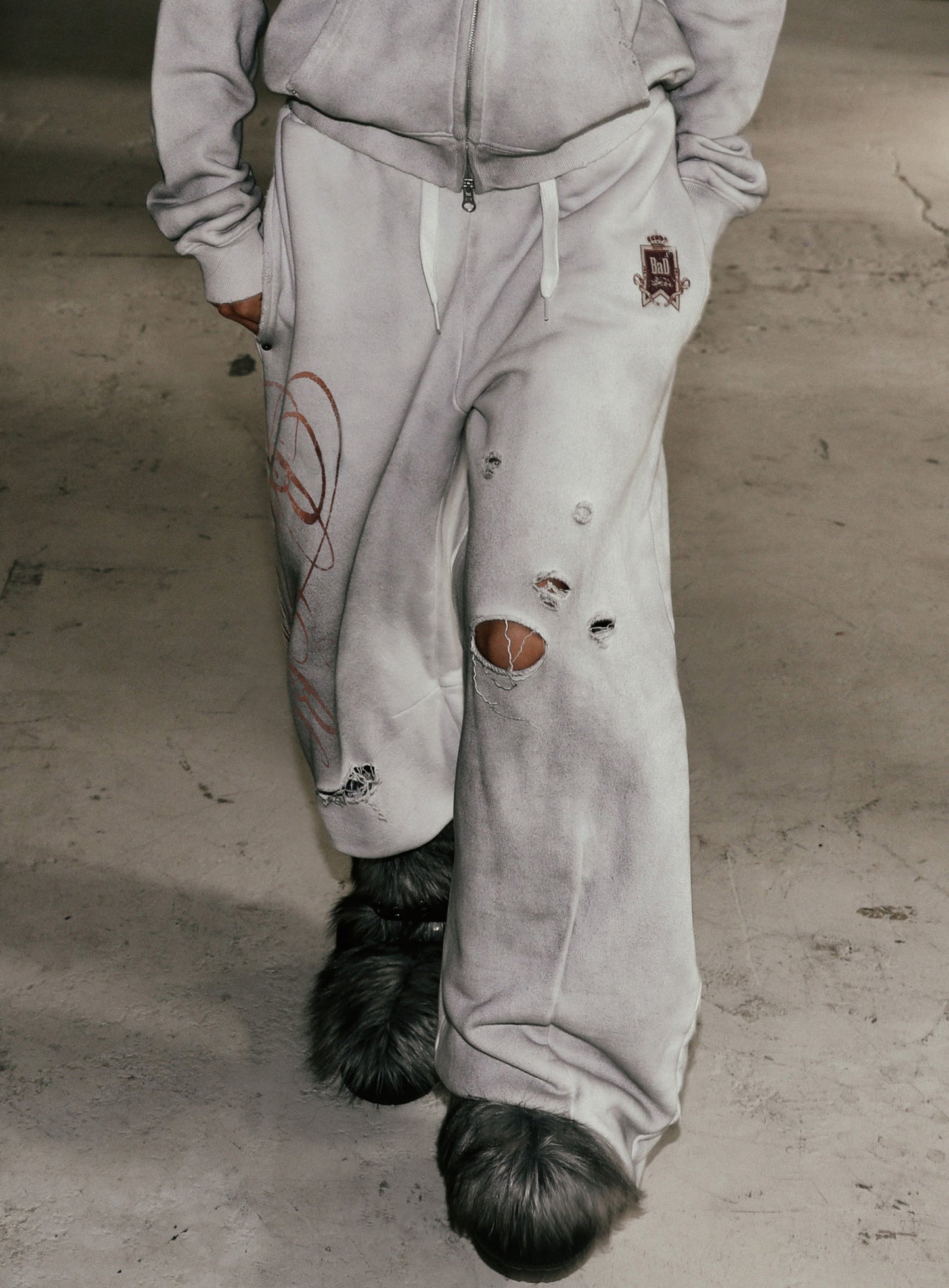 Royal Classic Distressed 2-Way Curved Jogger Trousers - White