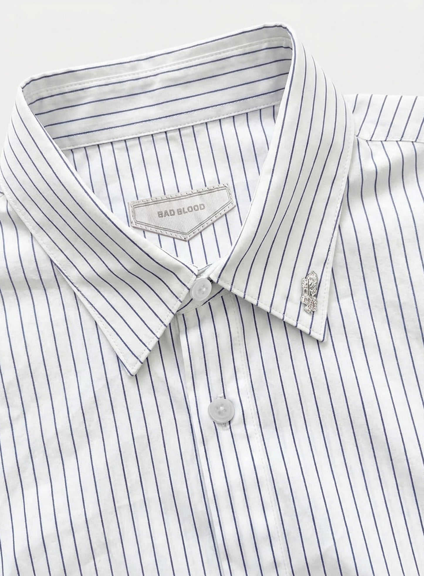 [w-sht26-006] Uniform Classic Slim-Fit Dress Shirt - White Stripe