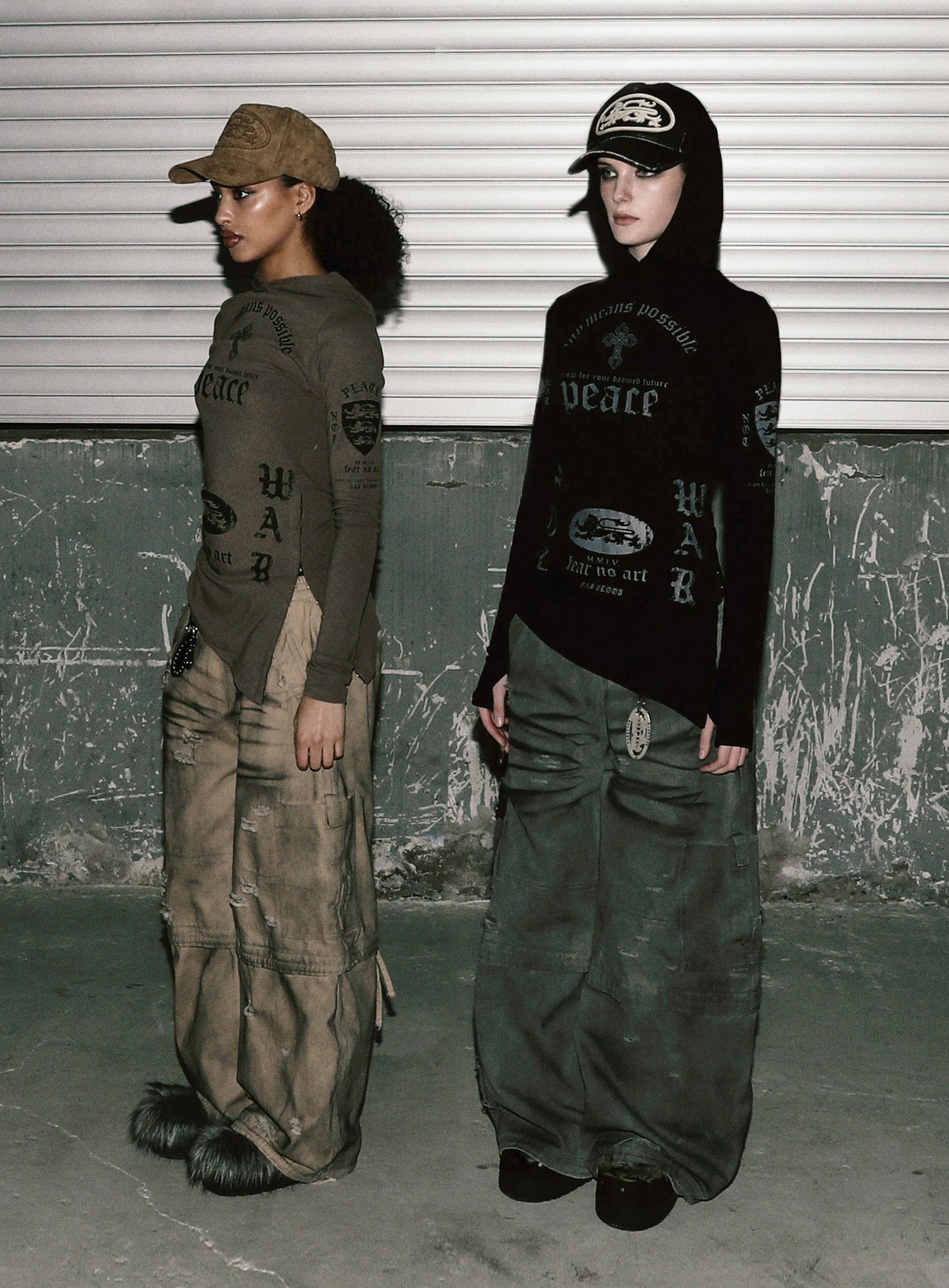 [w-pts25-114] Distressed Convertible Cargo Pants - Charcoal