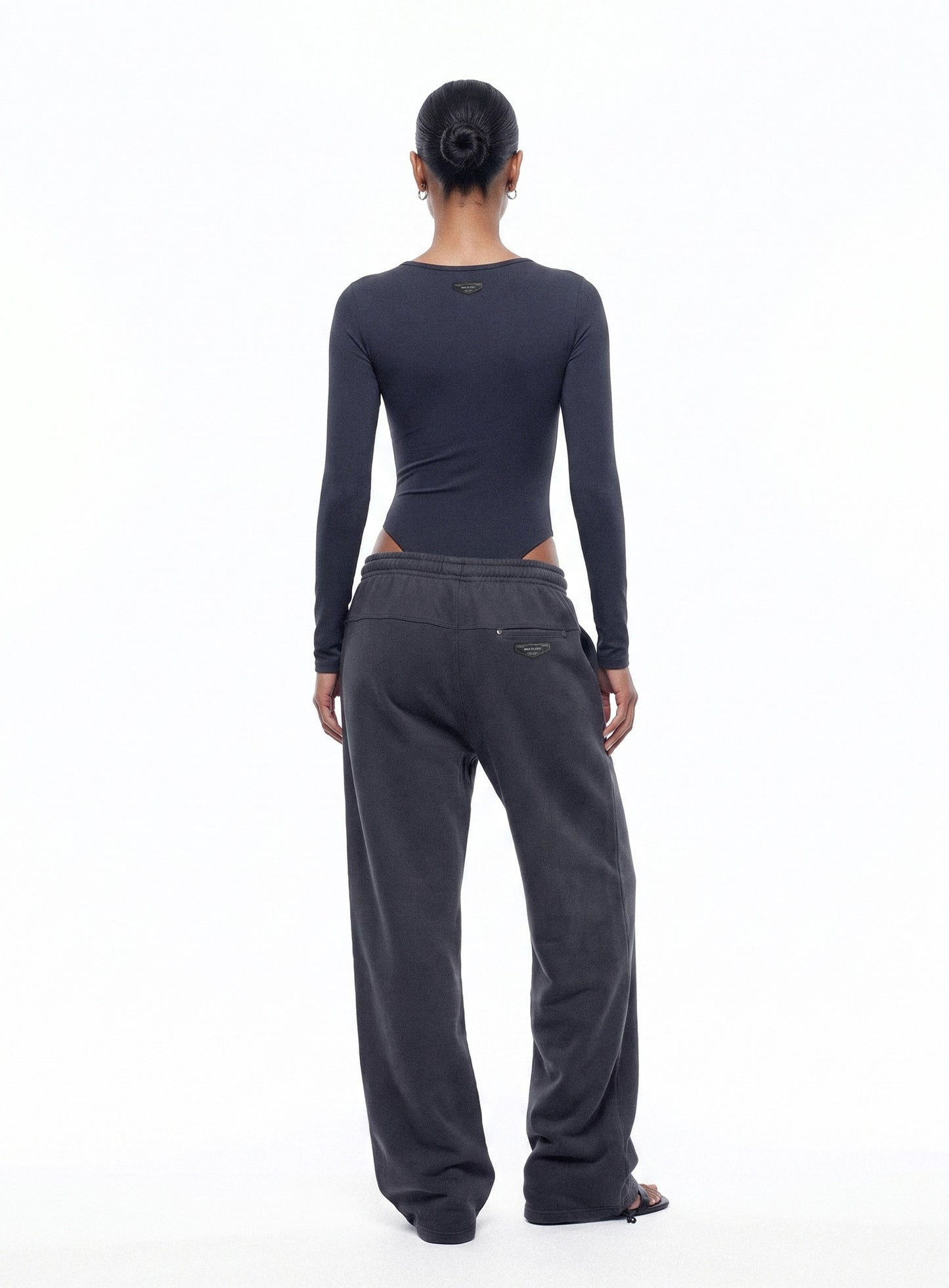 [w-jst26-014] Everyday Scoop Neck Bodysuit - Charcoal