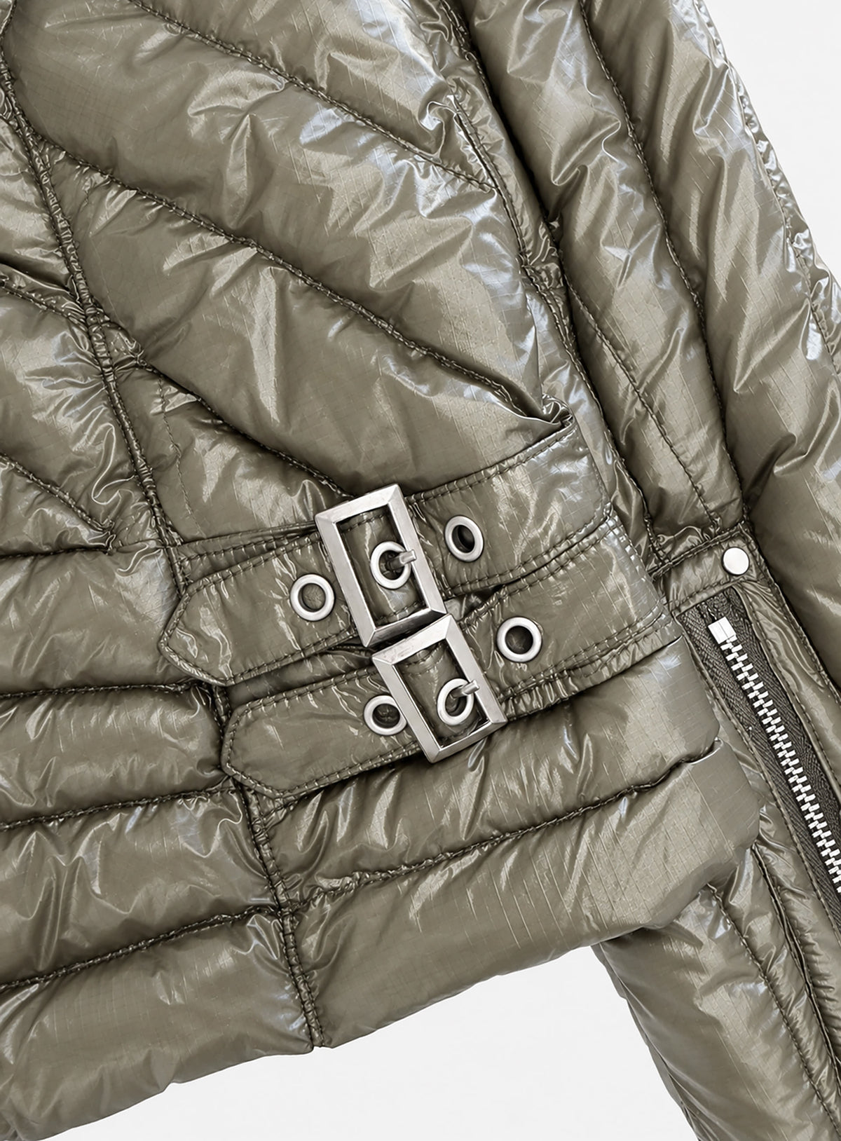 [﻿PREORDER] [w-jkt26-074] Chevron 321 Lightweight Hooded Puffer – Military Green