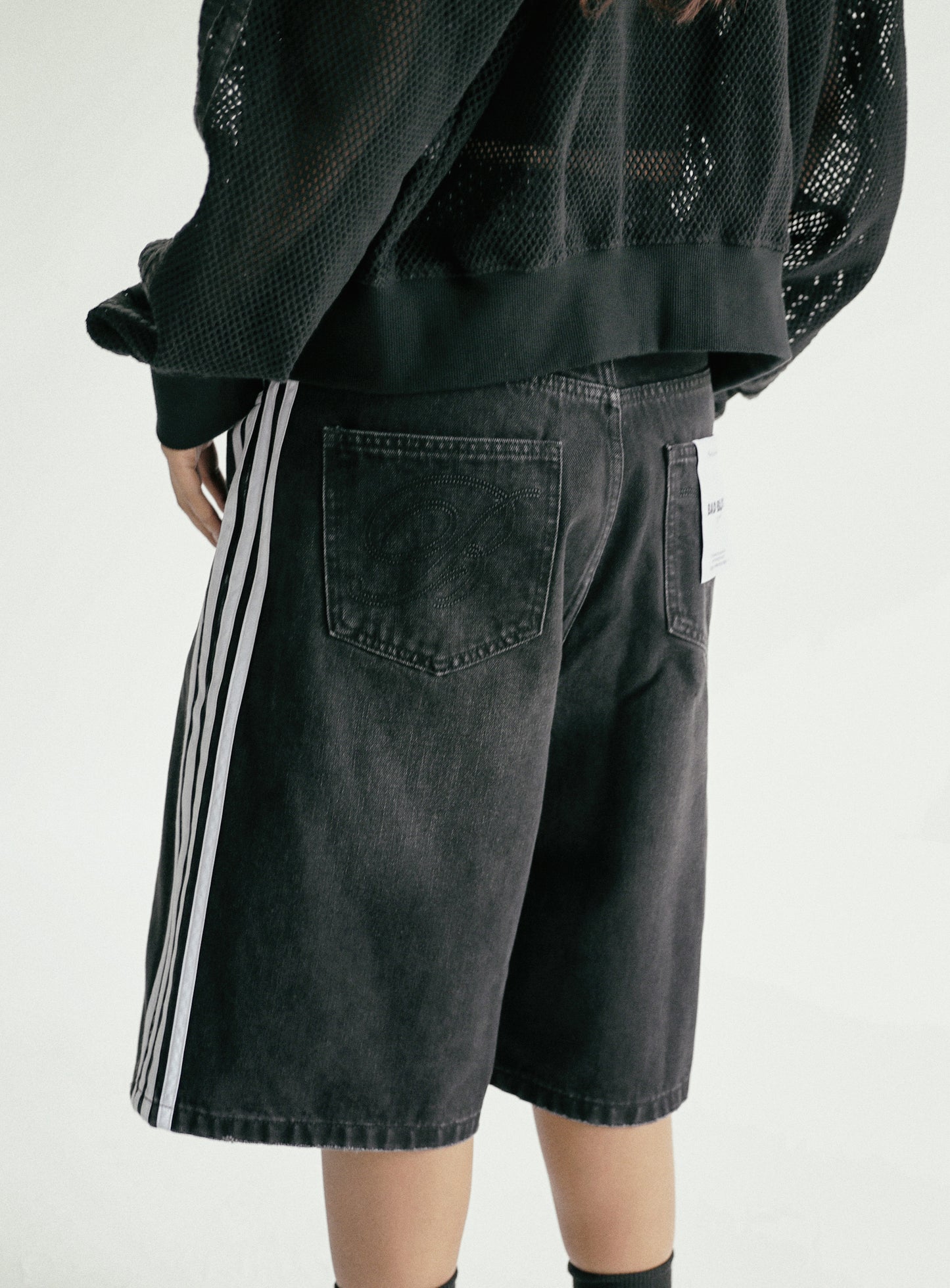 Billy Track Bermuda Jeans Baggy Fit - Black