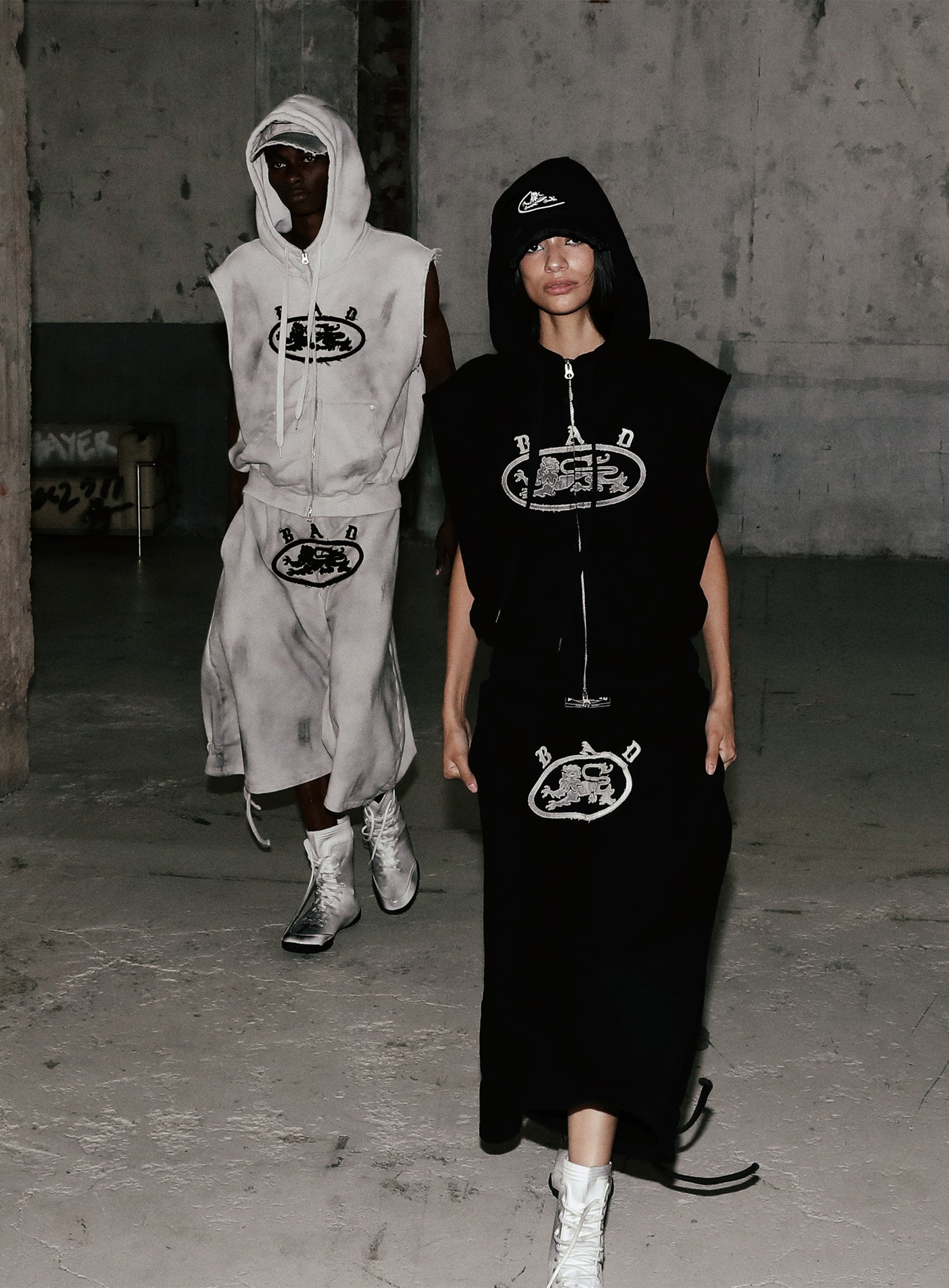 BADBLOOD ♥ Mystic Patch Bermuda Pants / 追跡付 Badblood Mystic Patch Bermuda Pants - Washed Black – BBGSHOPHK