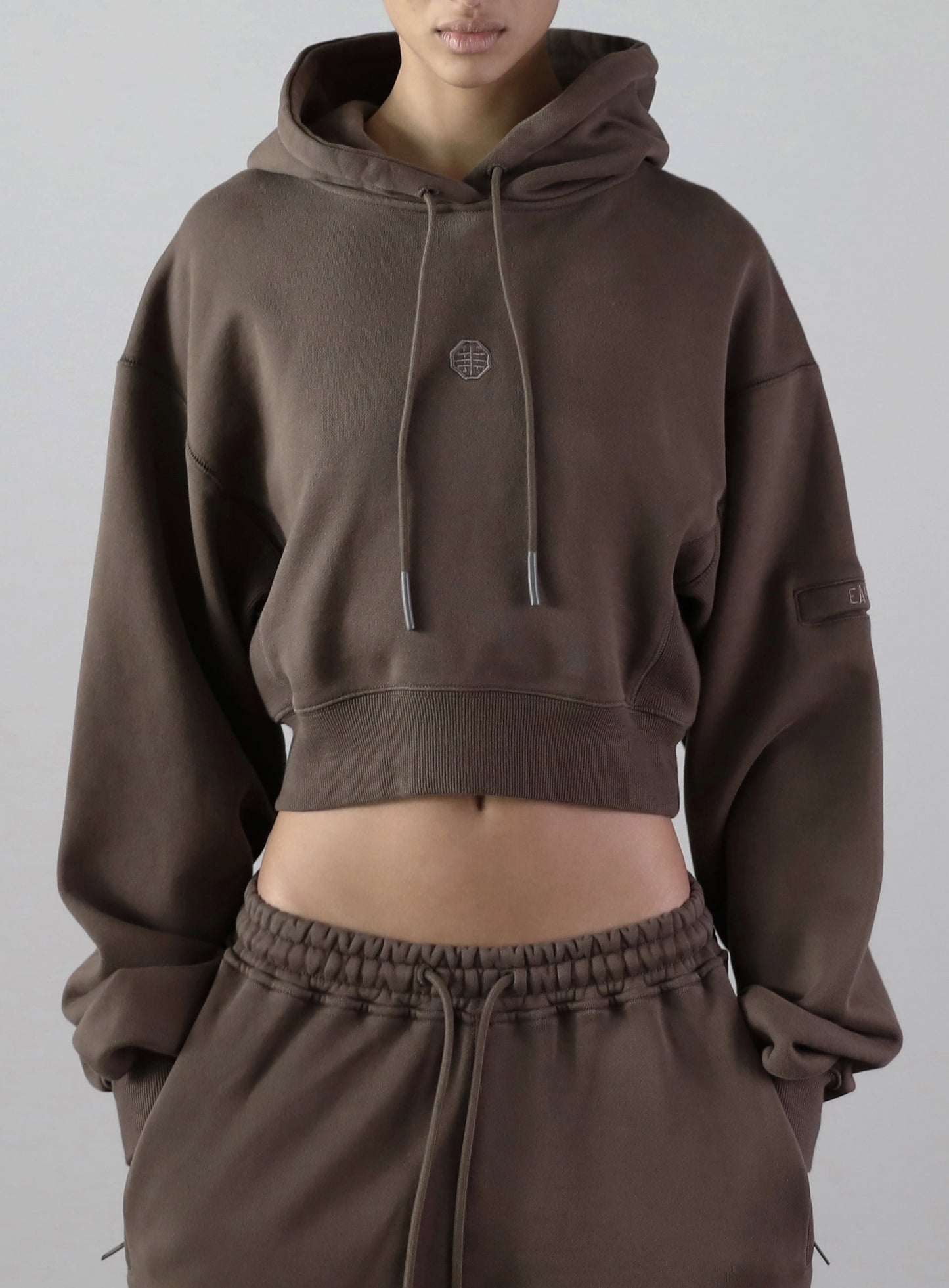 Old Effect Crop Hood - Oak