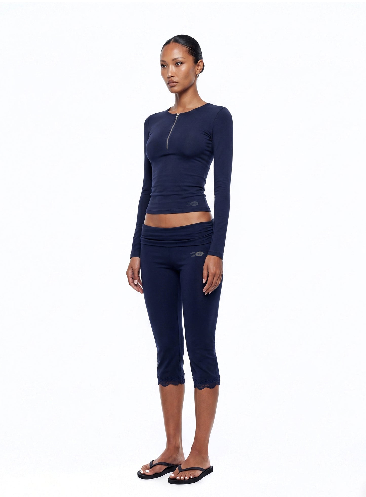 [w-srt26-036] Everyday Lace Capri Pants - Navy