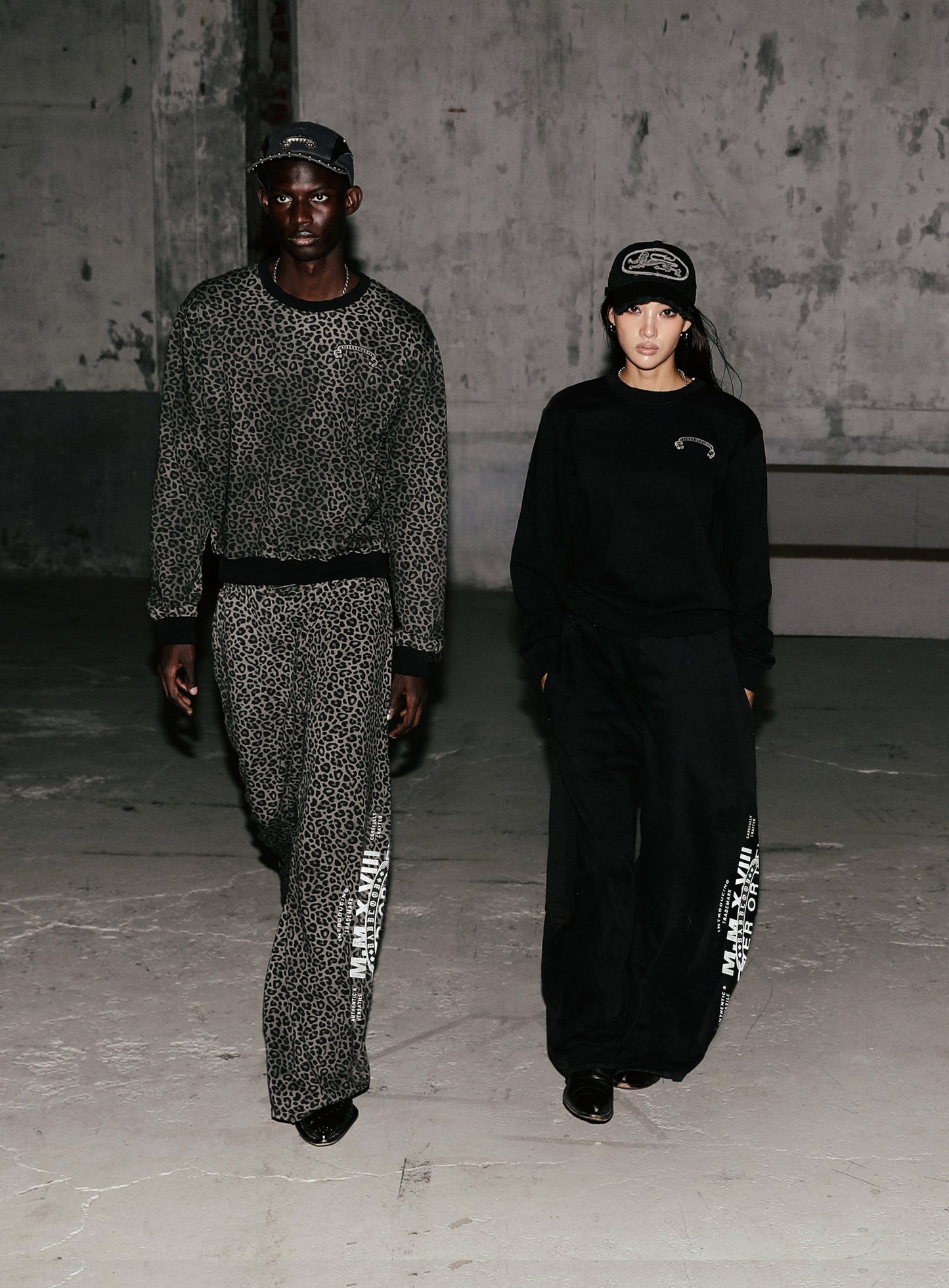 Viper Logo 2-Way Curved Jogger Trousers - Black