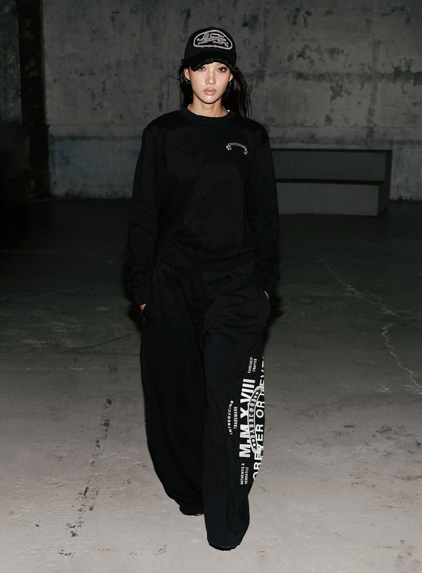 Viper Logo 2-Way Curved Jogger Trousers - Black