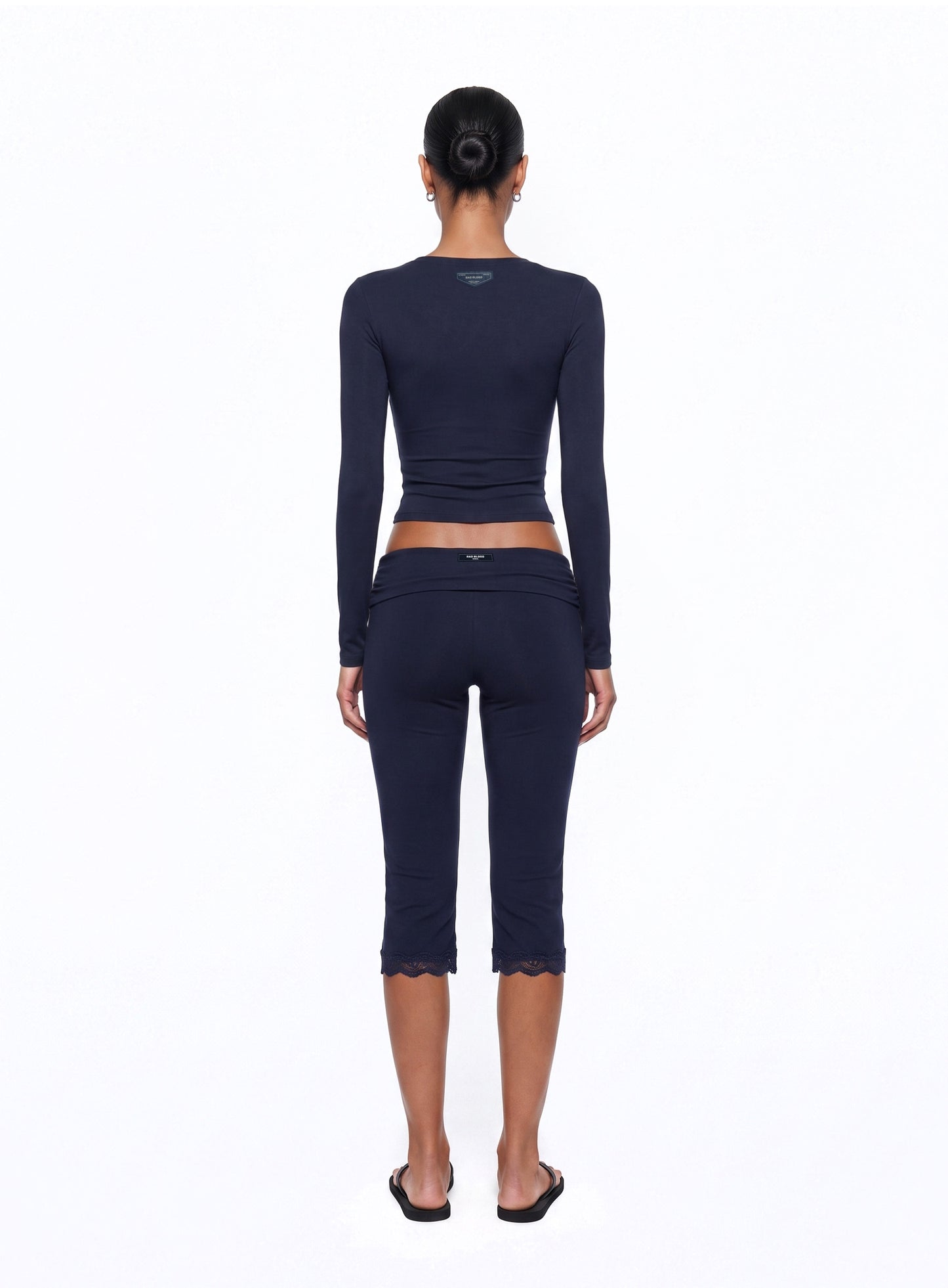 [w-srt26-036] Everyday Lace Capri Pants - Navy