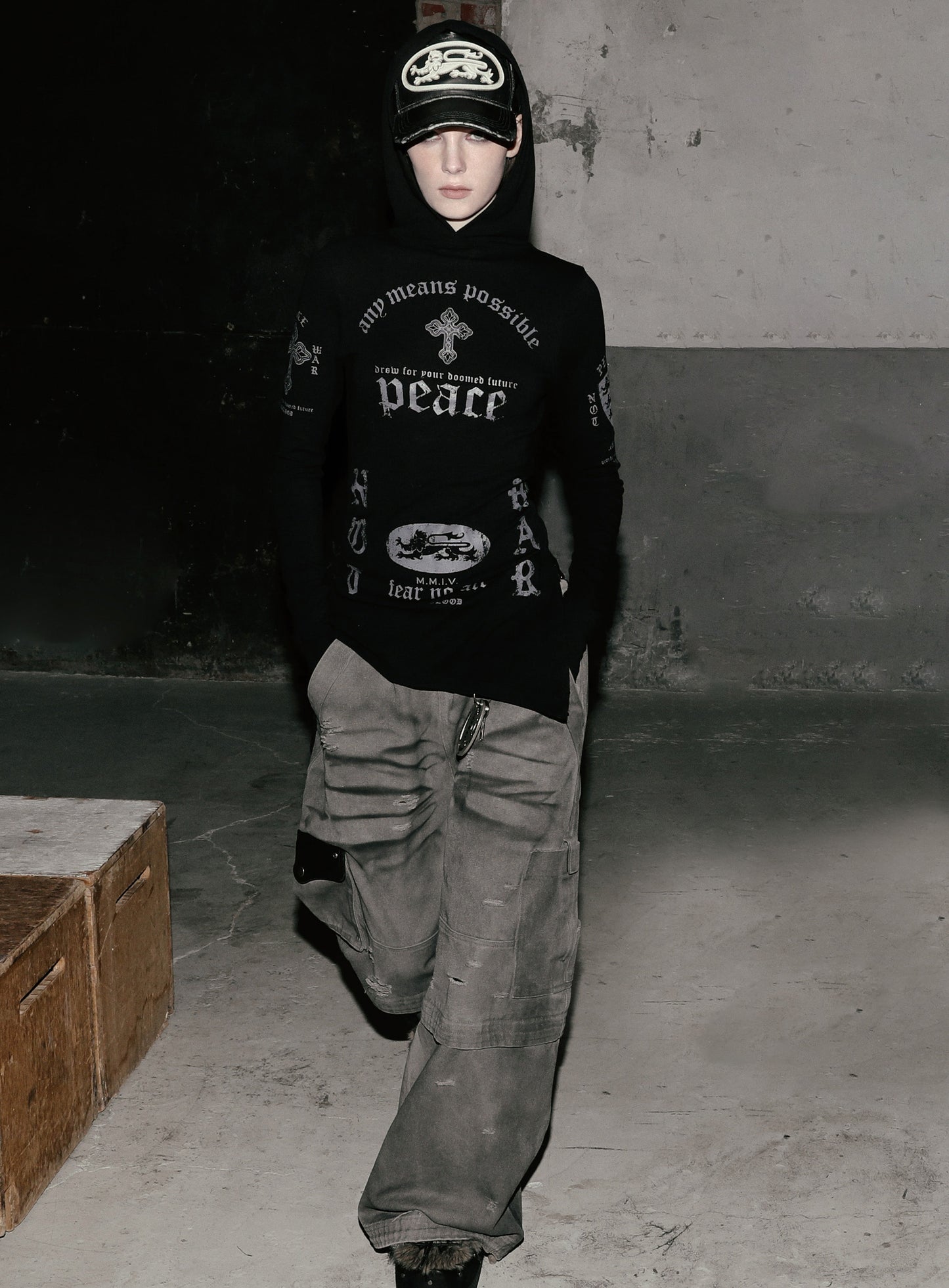 [w-pts25-114] Distressed Convertible Cargo Pants - Charcoal