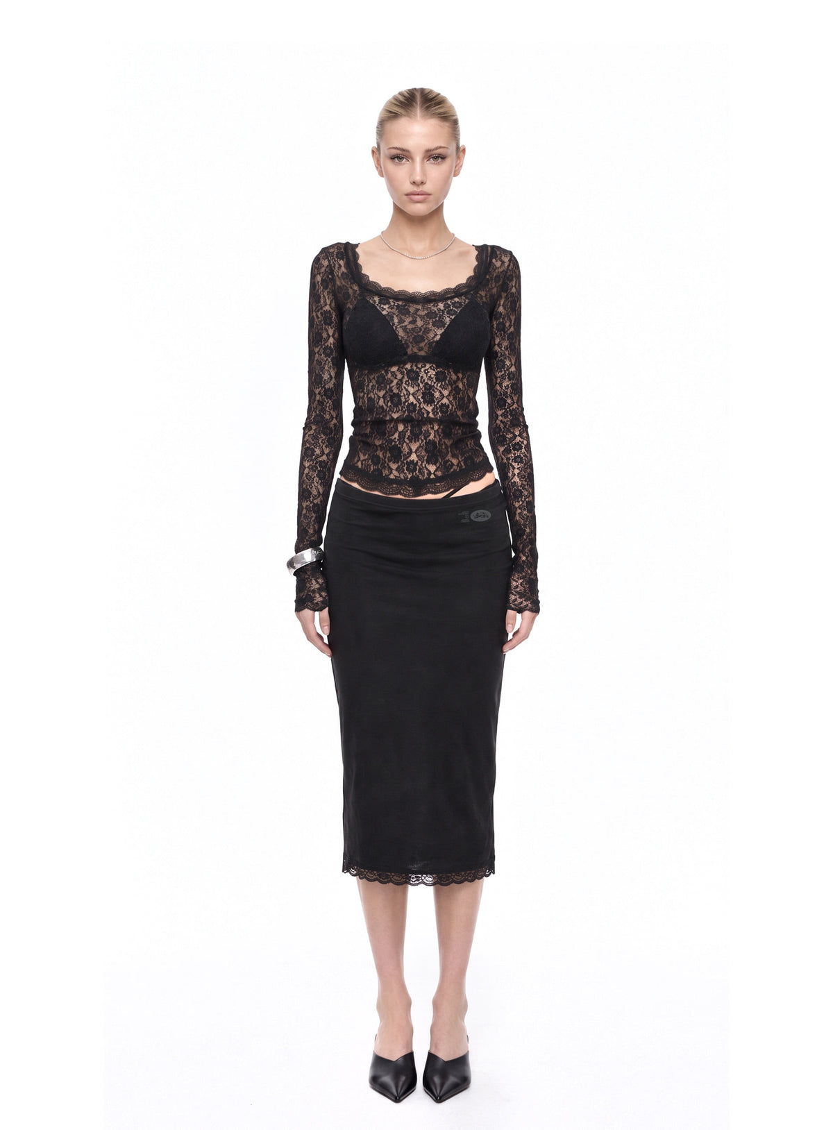[w-tee26-284] H.B.B. Lace Deep Round Long Sleeve - Black