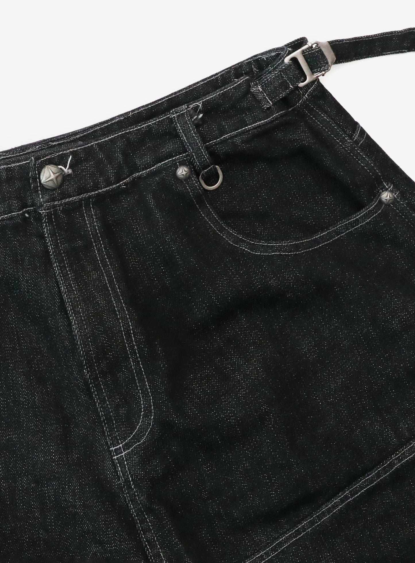 Cosmo Patch Convex Bermuda Pants - Black