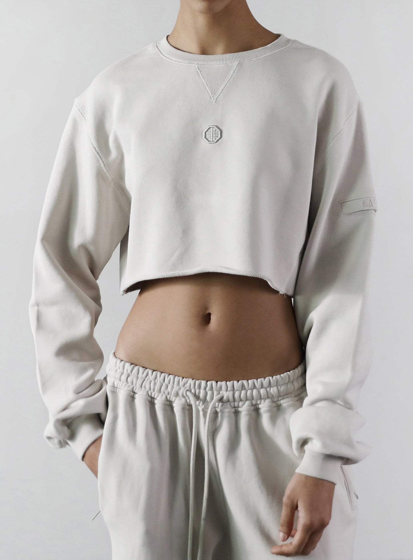 Old Effect Crop Sweatshirt - Studio
