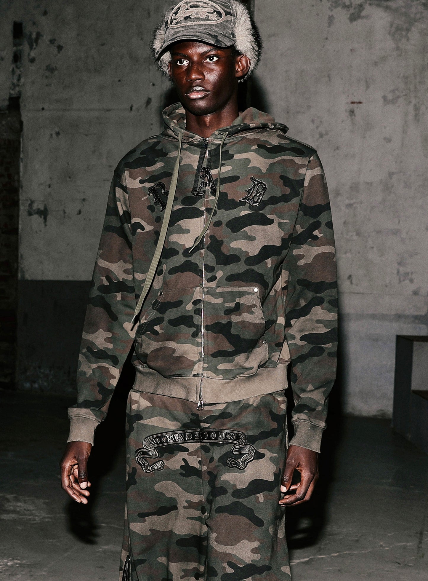 Cosmo Patch 2-Way Curved Jogger Trousers - Green Camo