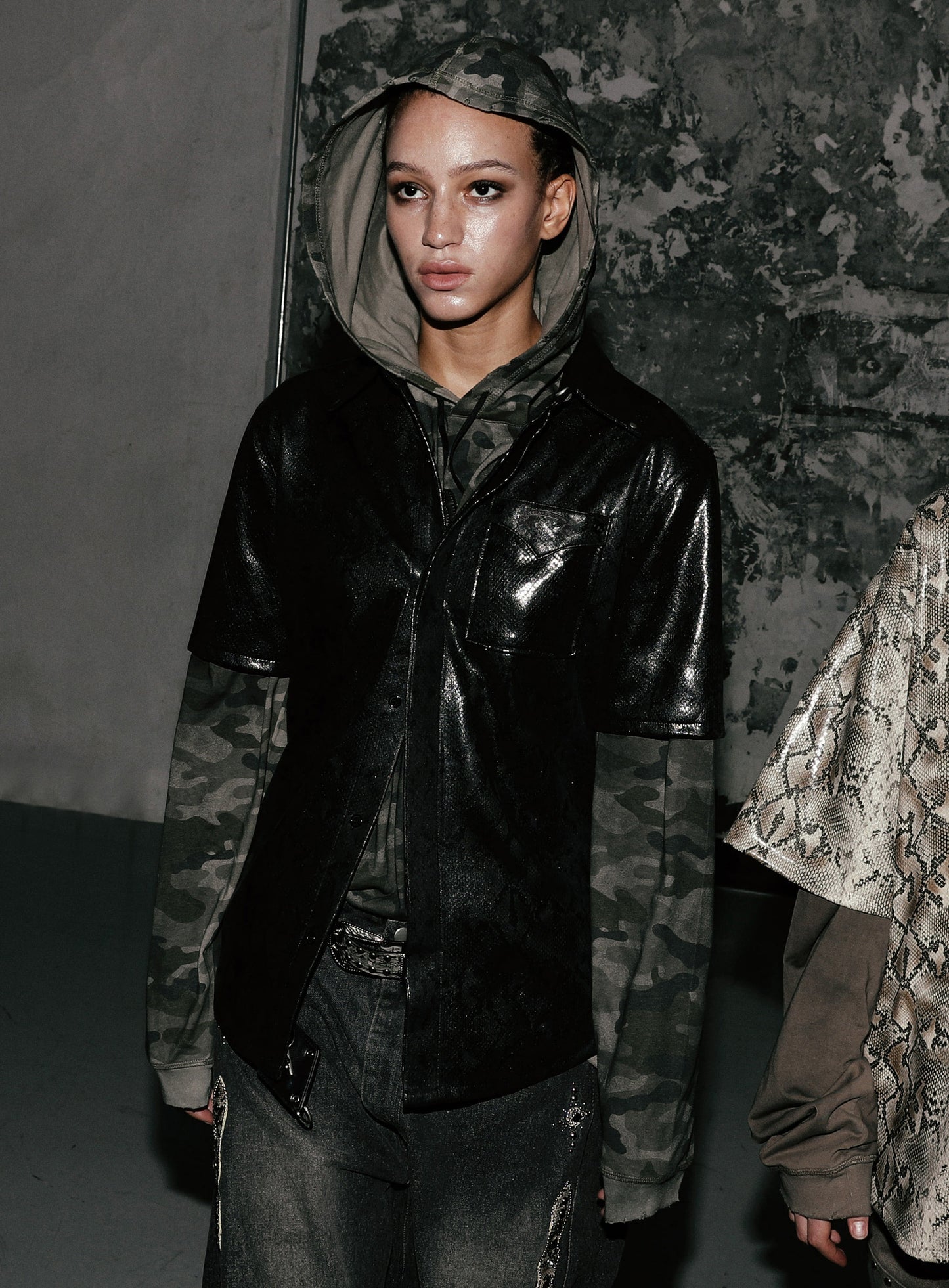 Viper Logo Leather Short Sleeve Shirt - Black Python