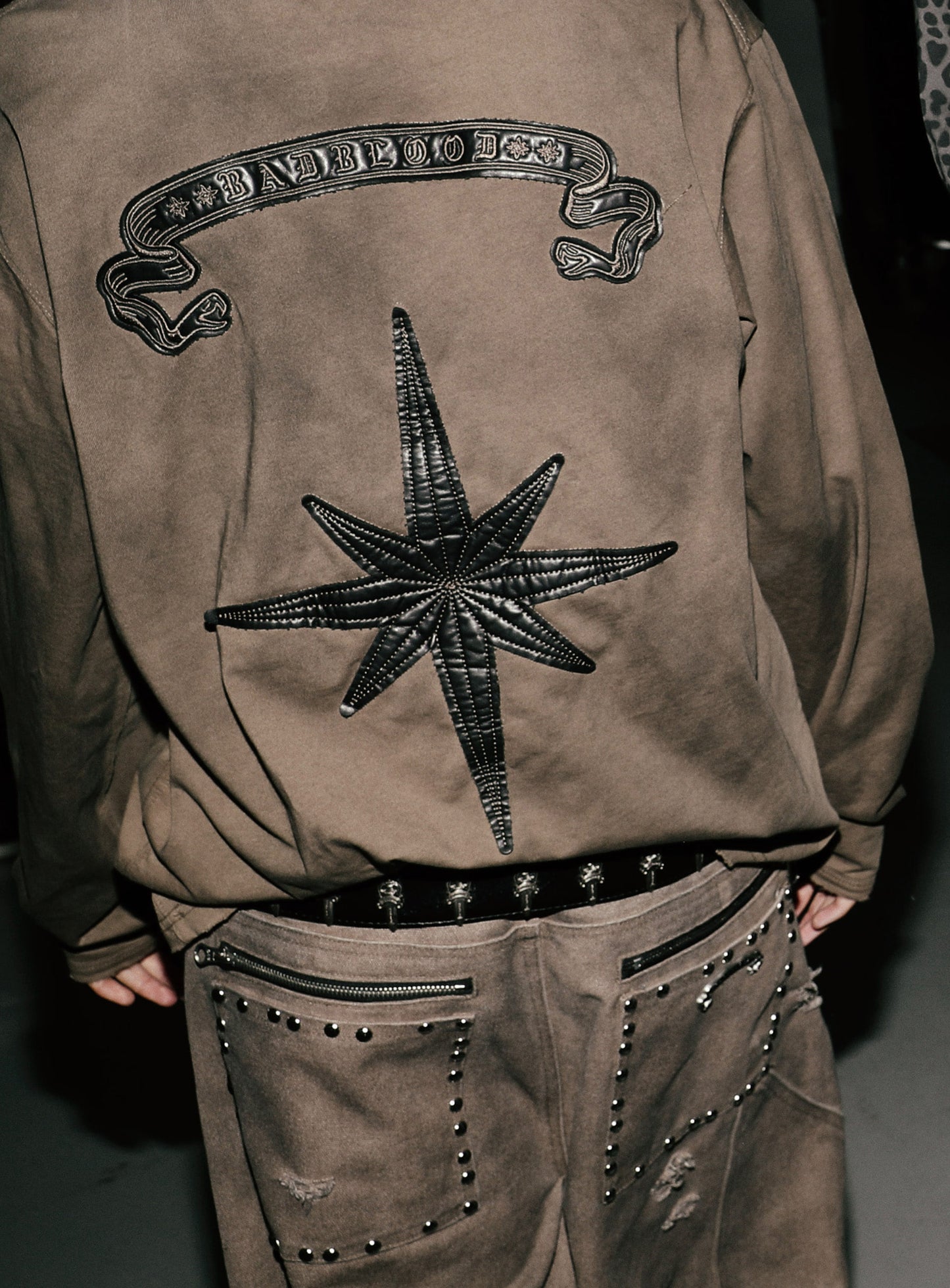 Cosmo Patch Hooded Long Sleeve - Tobacco