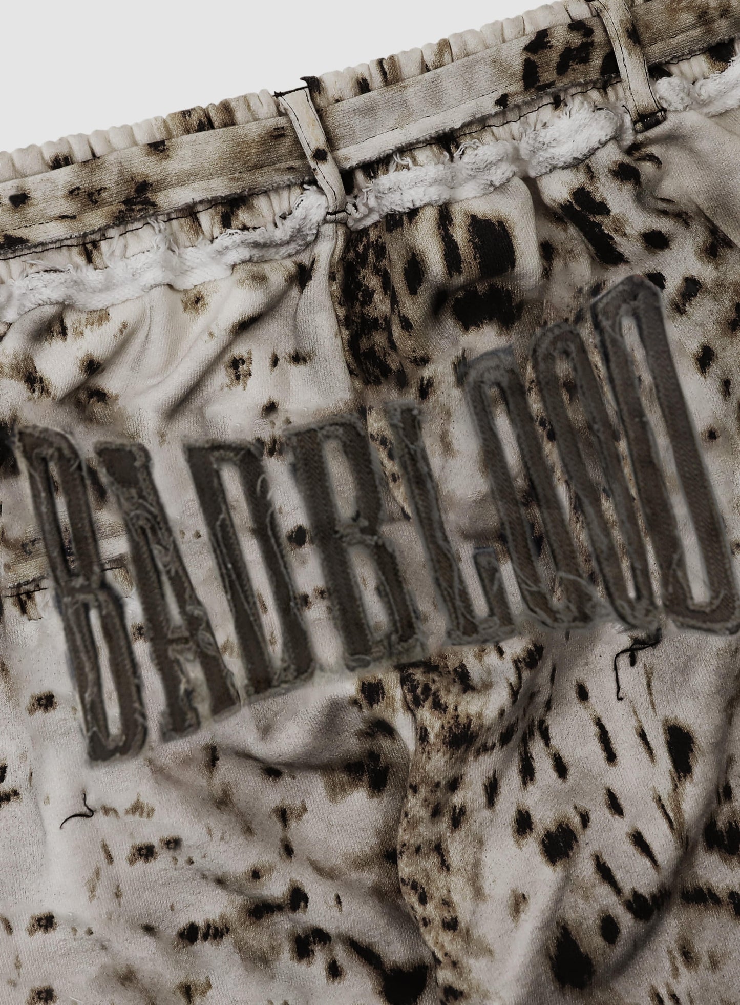 [w-pts25-097] Low Edge Convex Jogger - Oil Leopard