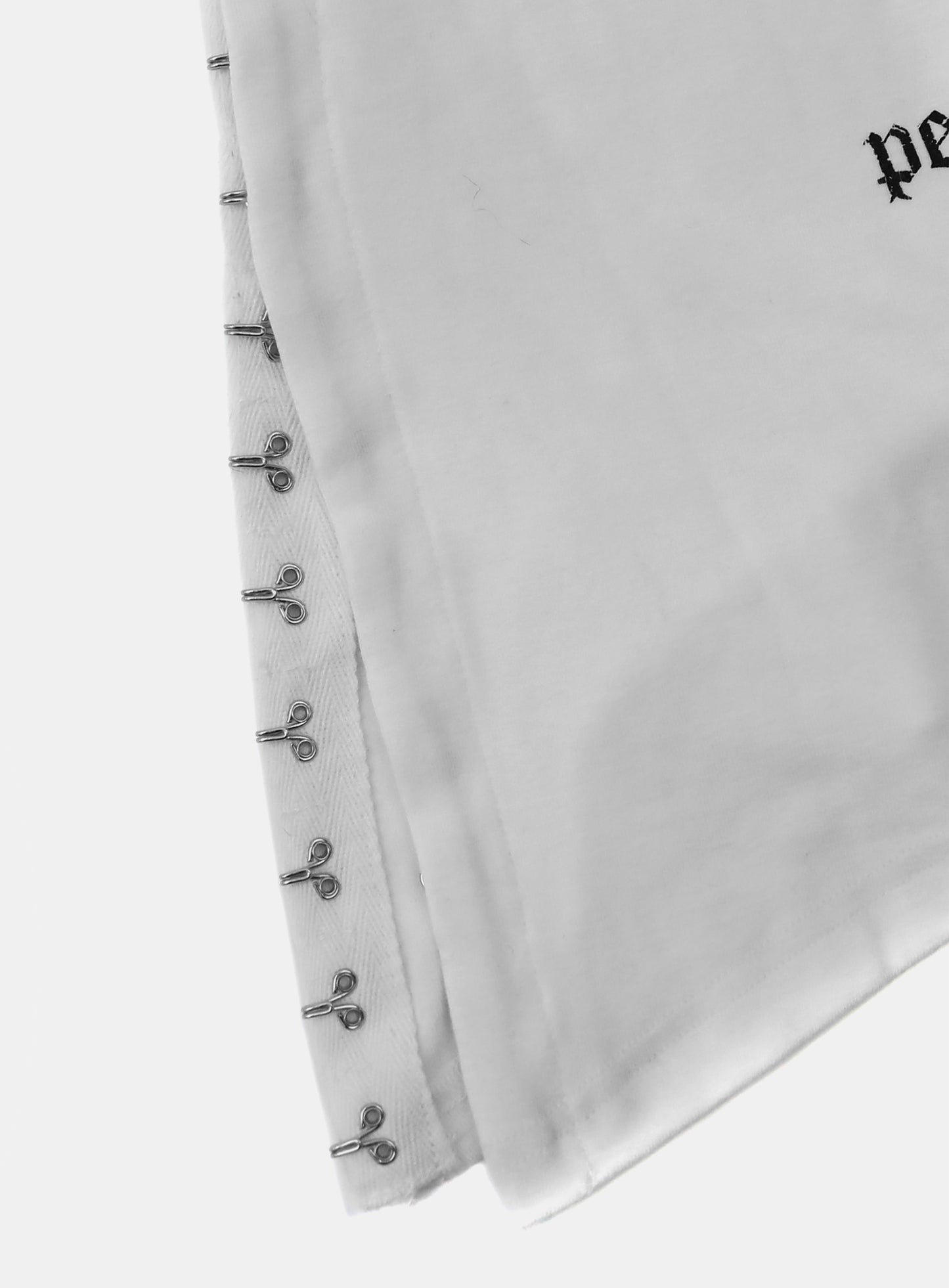 [w-hde25-086] PEACE NOT WAR Slim Cutout Hoodie - White