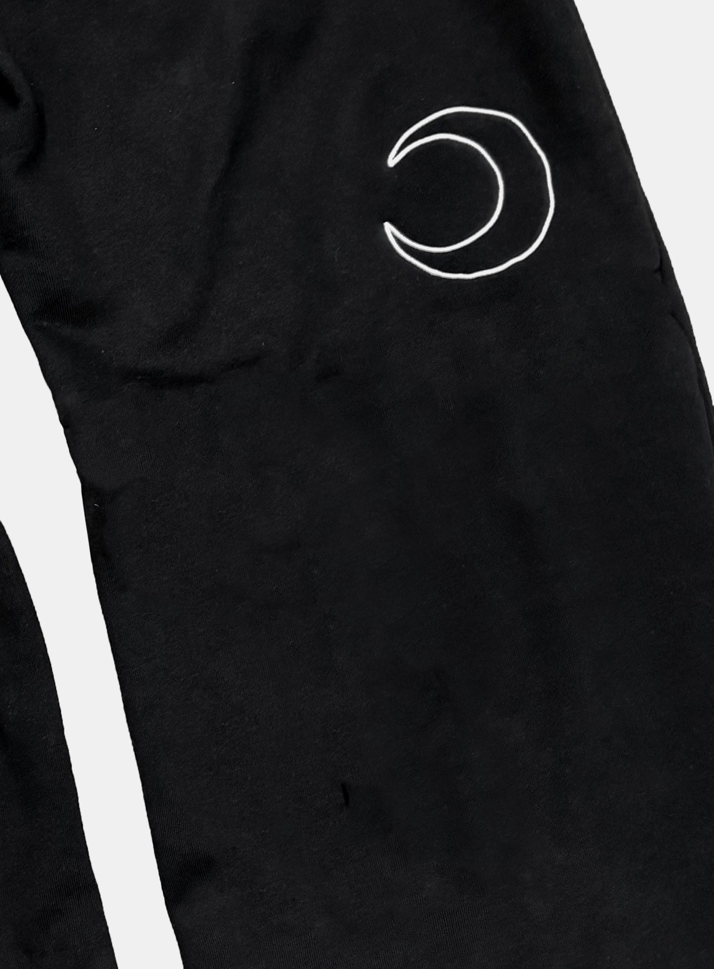 [w-pts26-001] Titan Stroke Baggy Joggers - Black