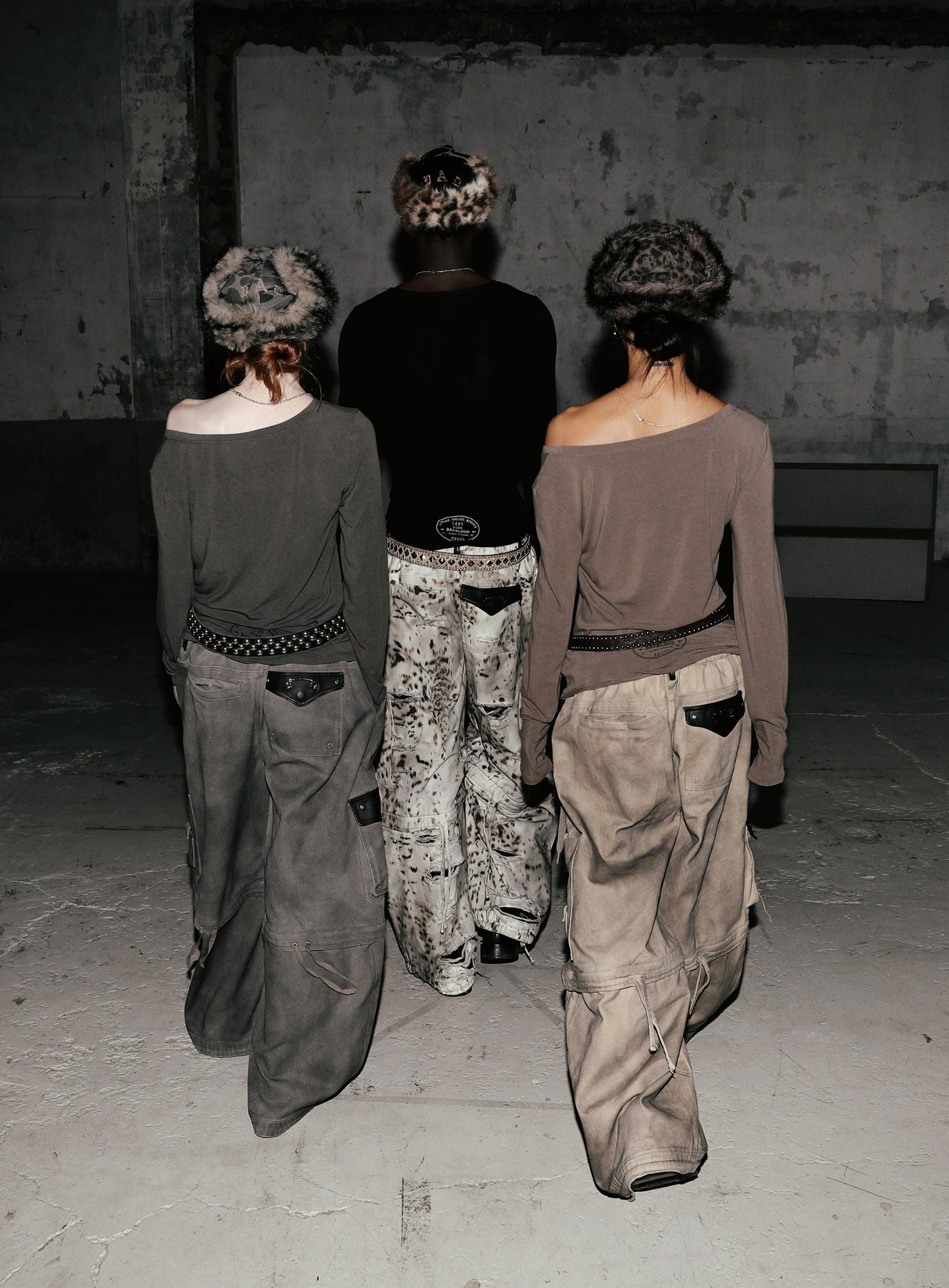 Eat Me Loose Fit Tee - Charcoal